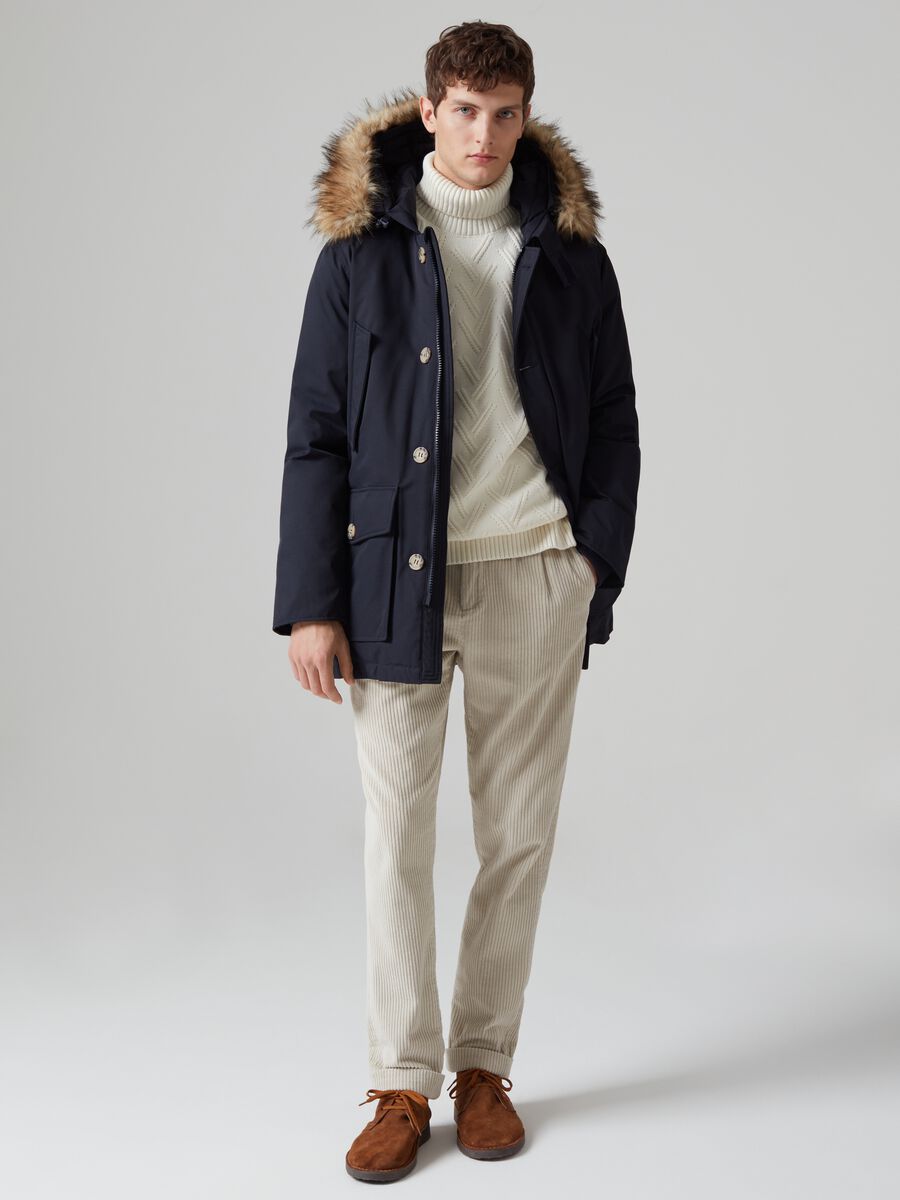 Parka con cappuccio_0