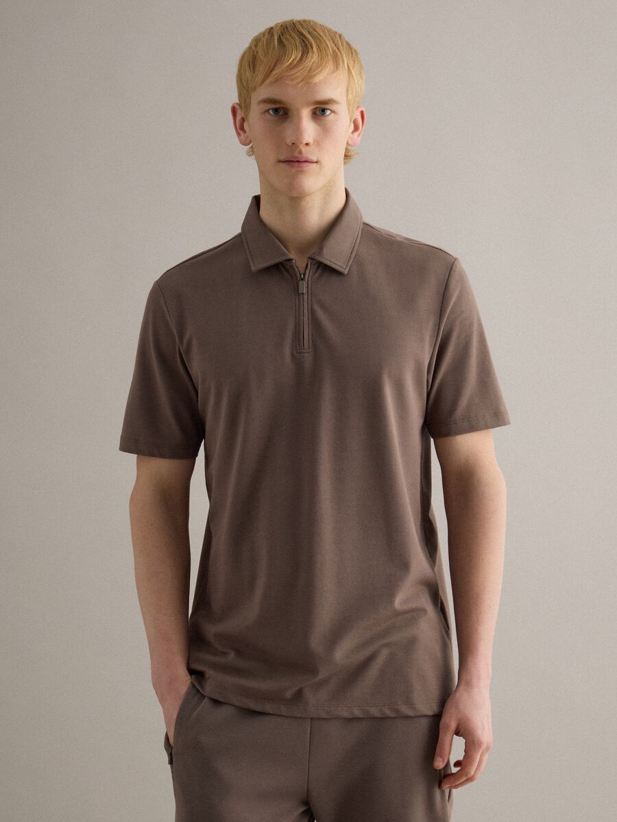 Brown short sleeve stretch cotton polo with regular fit_0