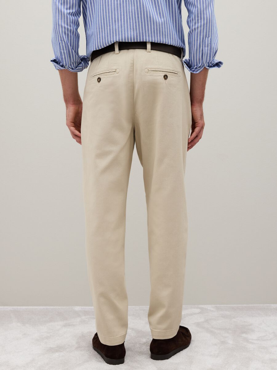 Beige stretch cotton trousers with carrot fit_3