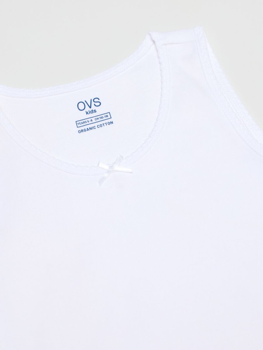 Pack of two sleeveless white cotton t-shirts for girls - regular fit_3