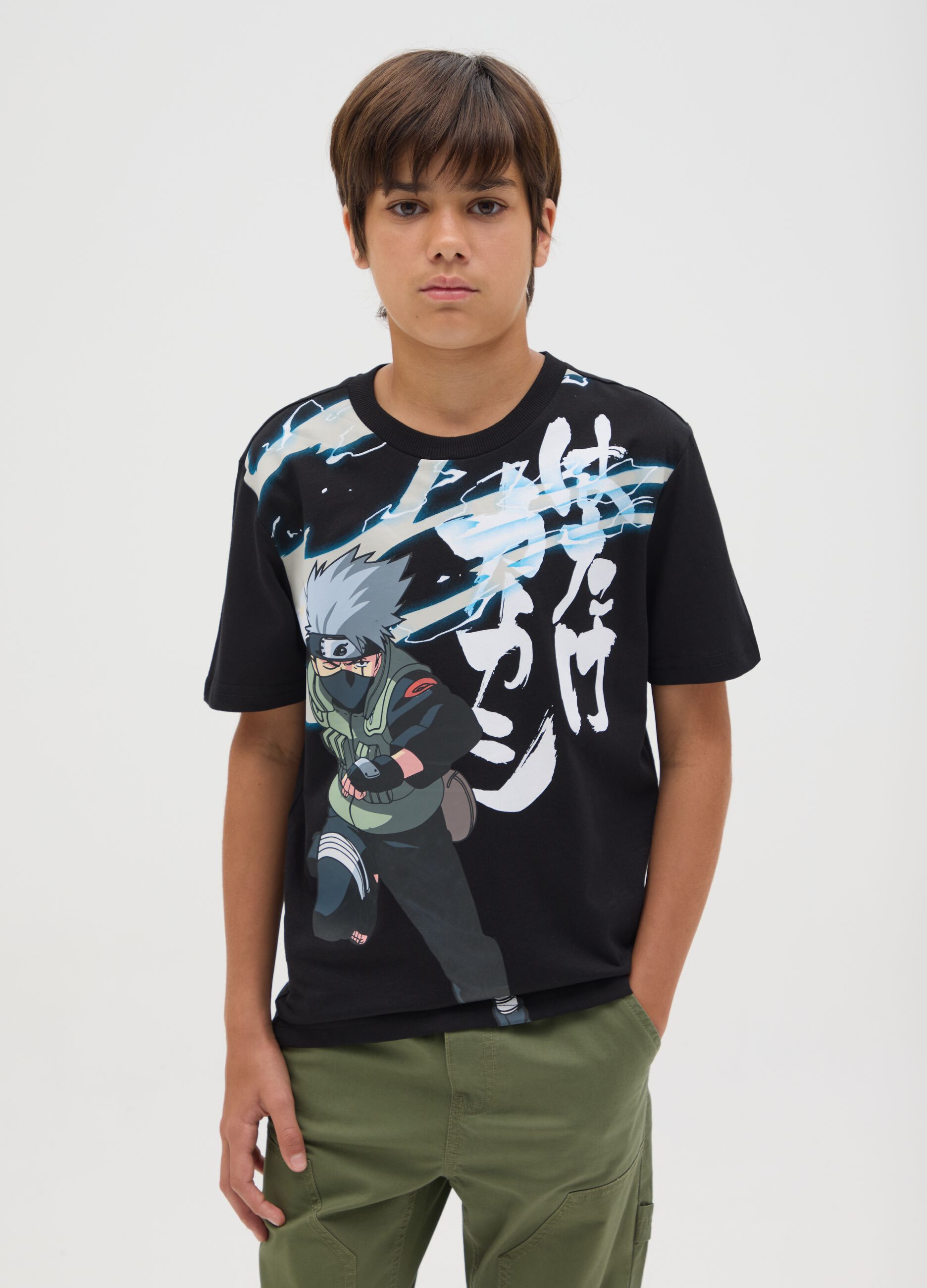 Boys’ oversized black T-shirt in 100% cotton with Naruto print