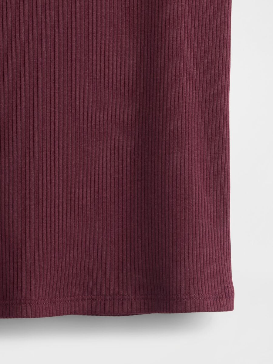 T-shirt viola elasticizzata a maniche corte_4