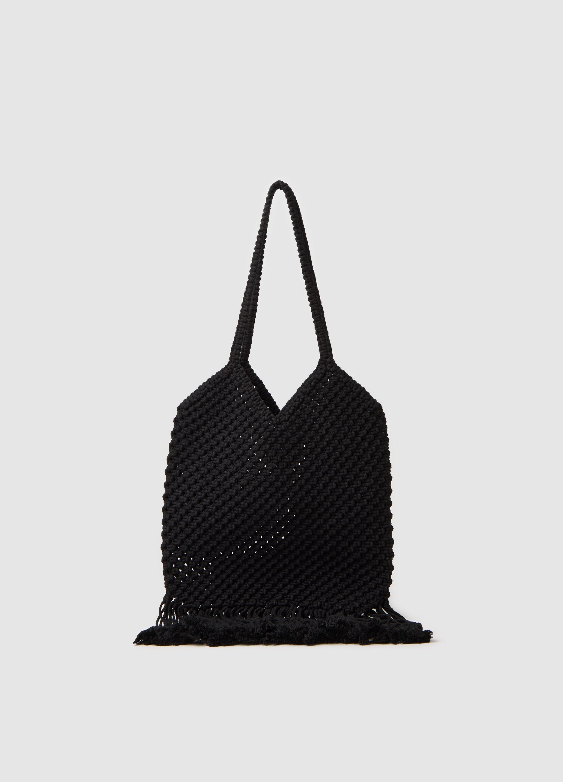 Borsa a spalla traforata con frange nera