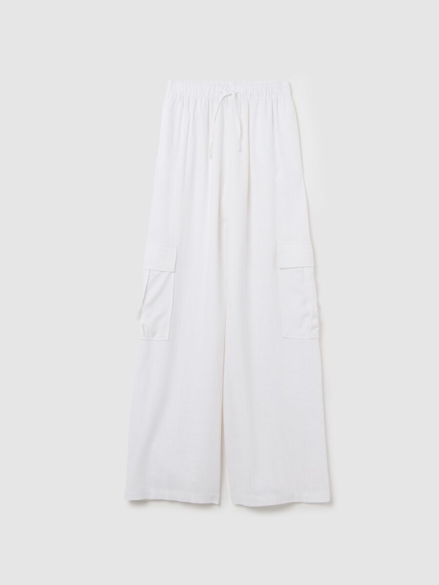 Women’s white cargo trousers in viscose and linen blend with wide leg_4