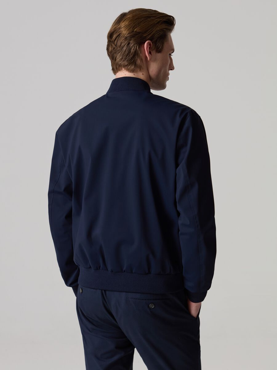 Contemporary short full-zip jacket_2