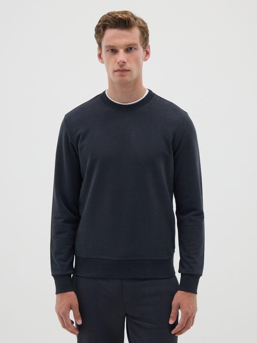 Black cotton blend sweatshirt regular fit_0