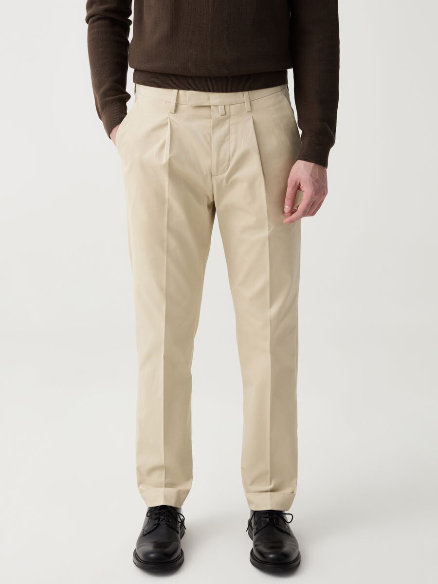 Pantaloni chino comfort fit con pinces B.ST 1957_1