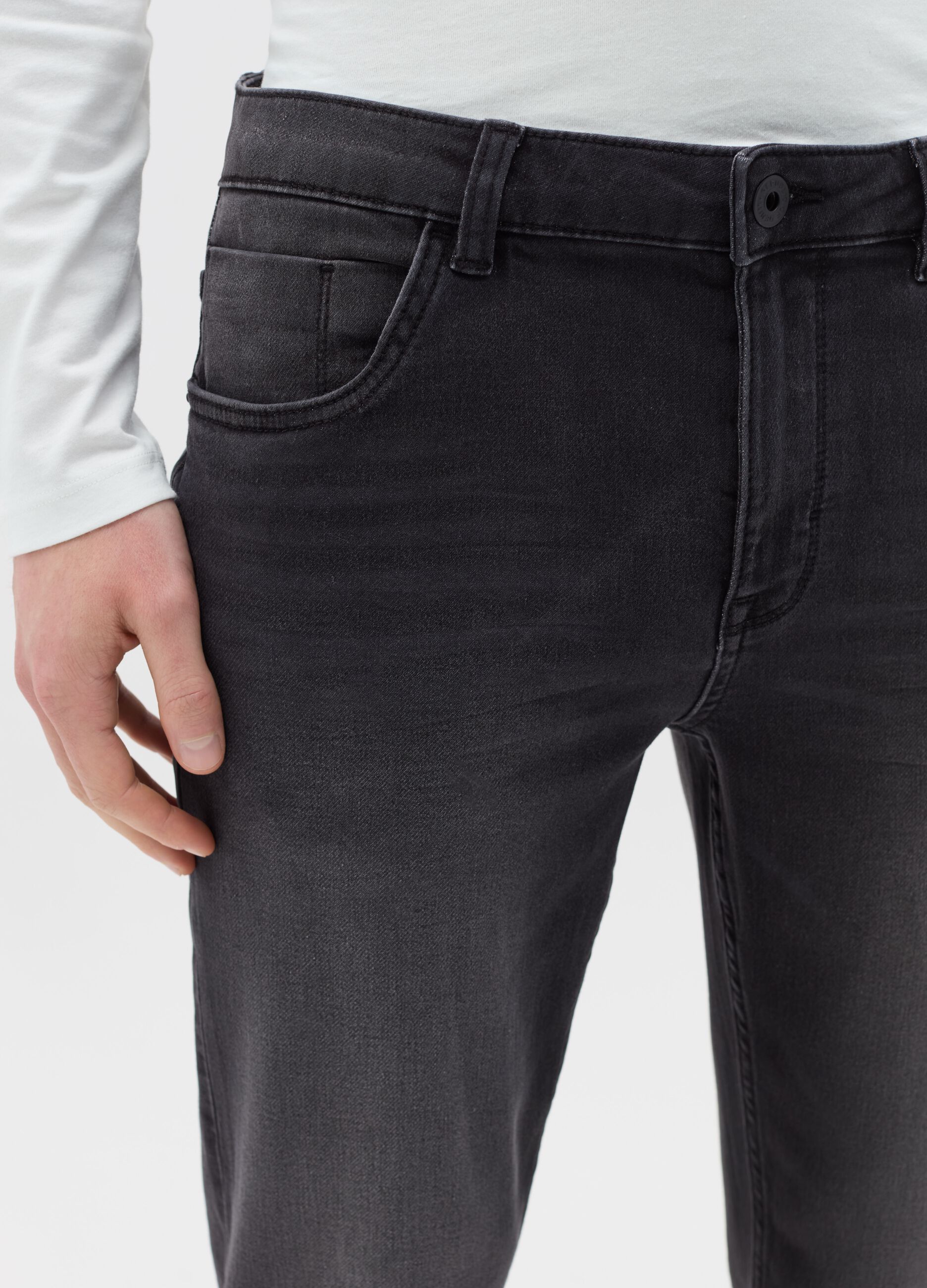 Skinny-fit jeans with fading