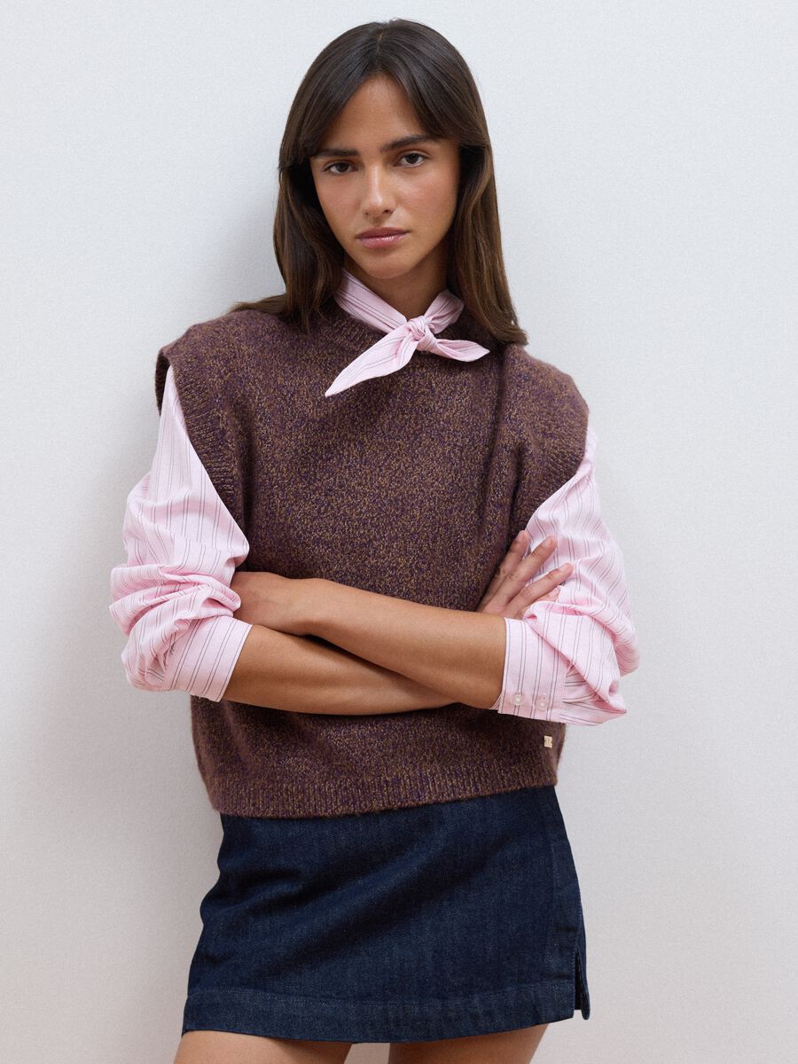 Brown crew-neck gilet in lyocell and wool blend_0