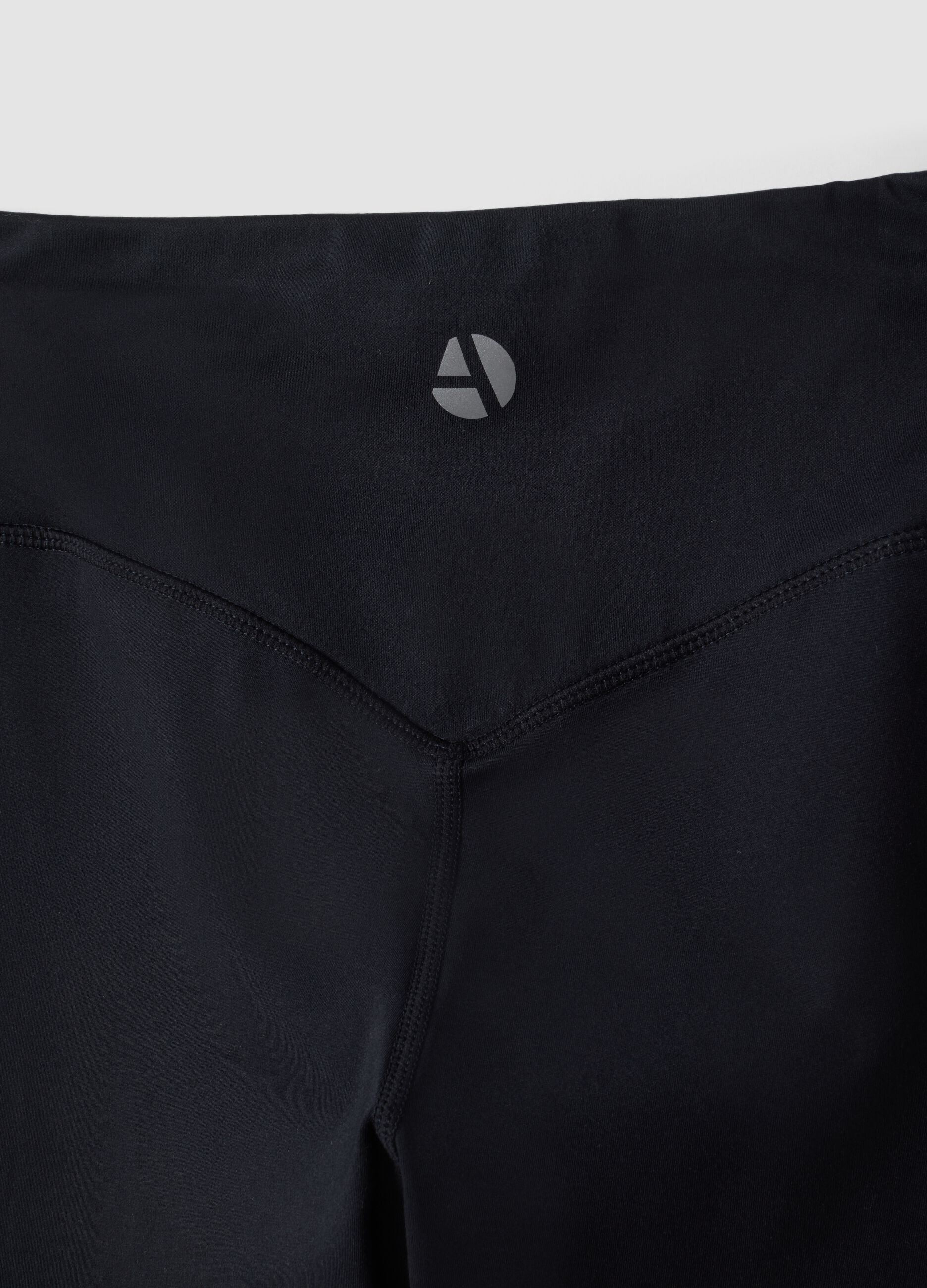 Black high-waisted stretch leggings