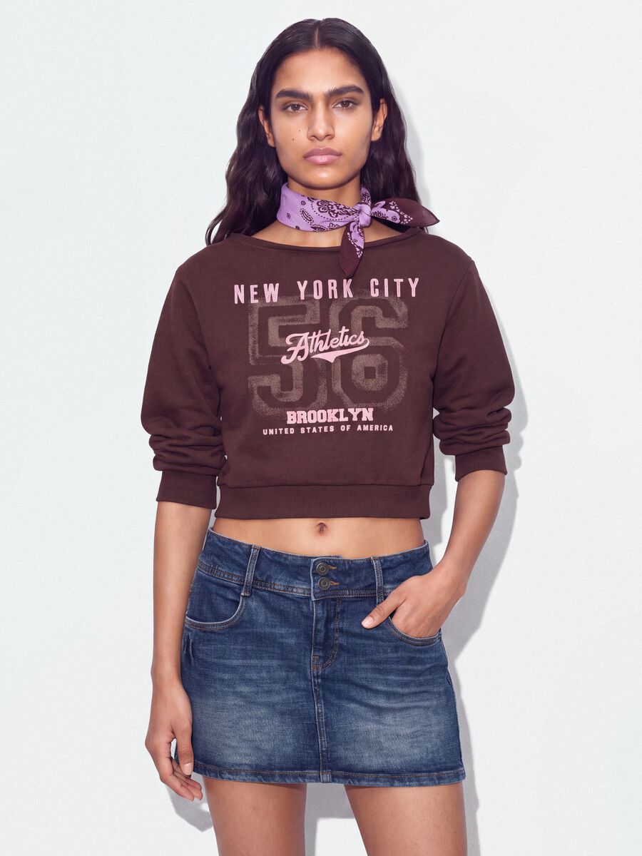 Brown cotton-blend sweatshirt with wide neckline, regular fit_0