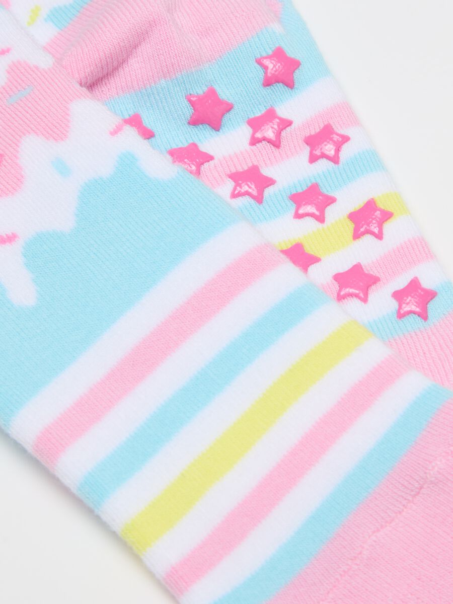 Slipper socks with cake design_2