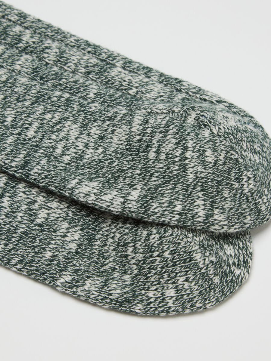 White and green cotton blend knitted socks_2