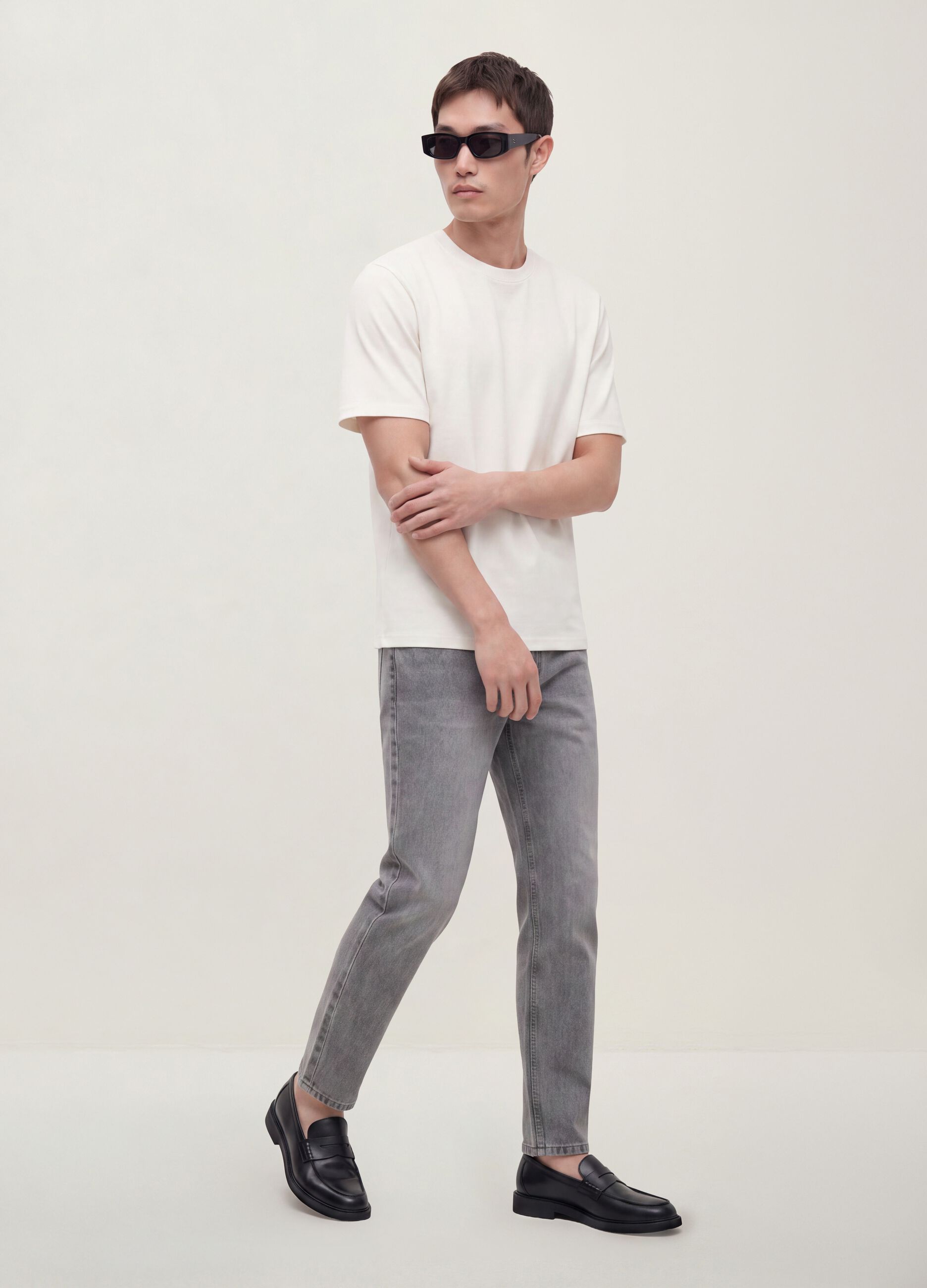 Grey slim-fit jeans in cotton and viscose blend