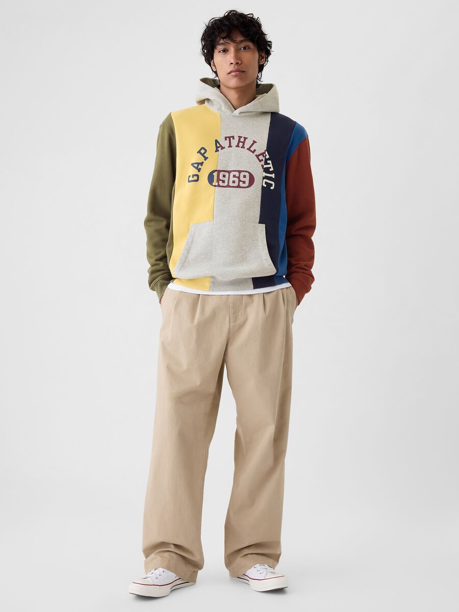 Felpa a righe con cappuccio e stampa logo_1