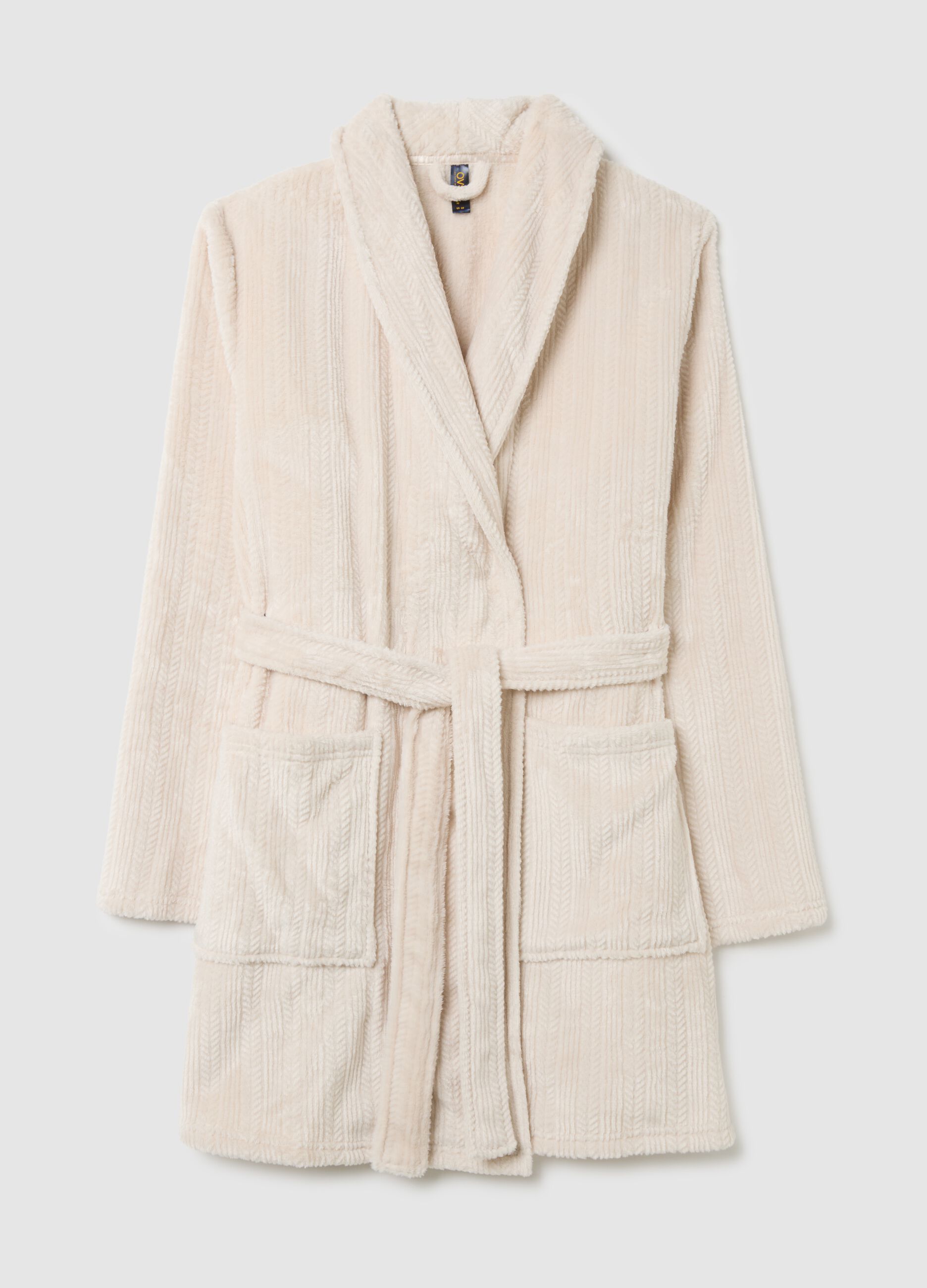 Beige robe with belt and pockets