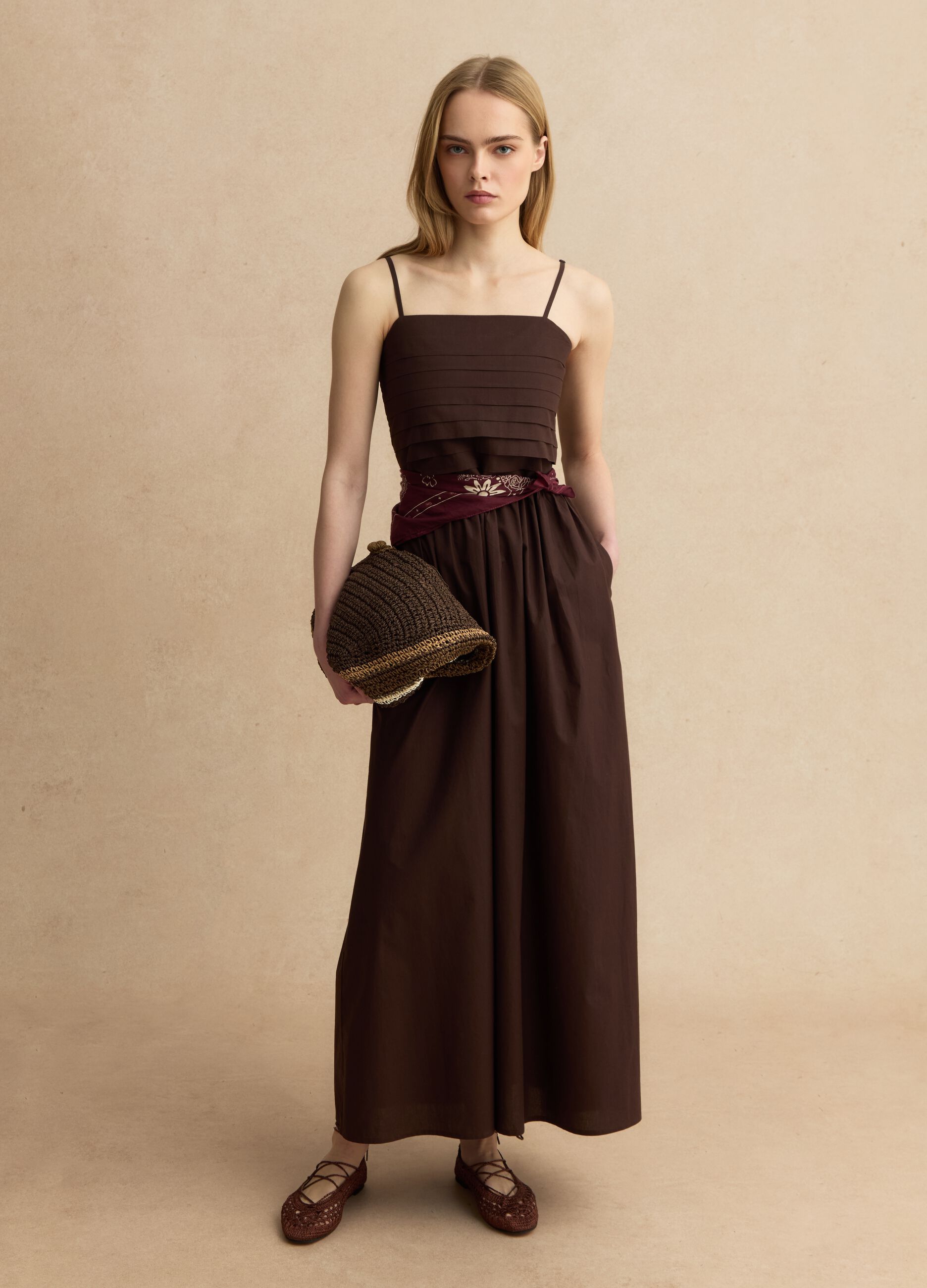 Sleeveless dress in pure brown cotton regular fit