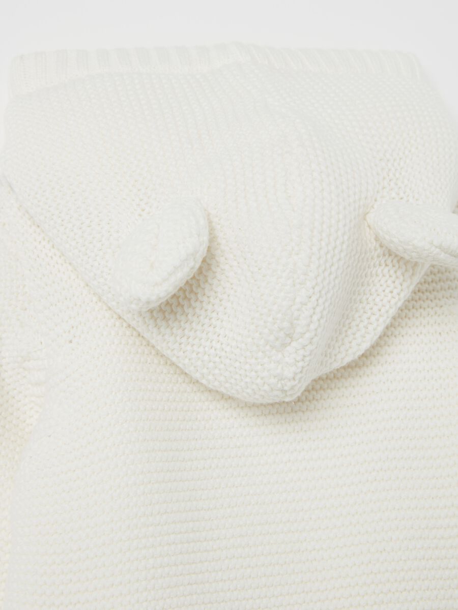 Knitted jacket with hood and sherpa lining_3