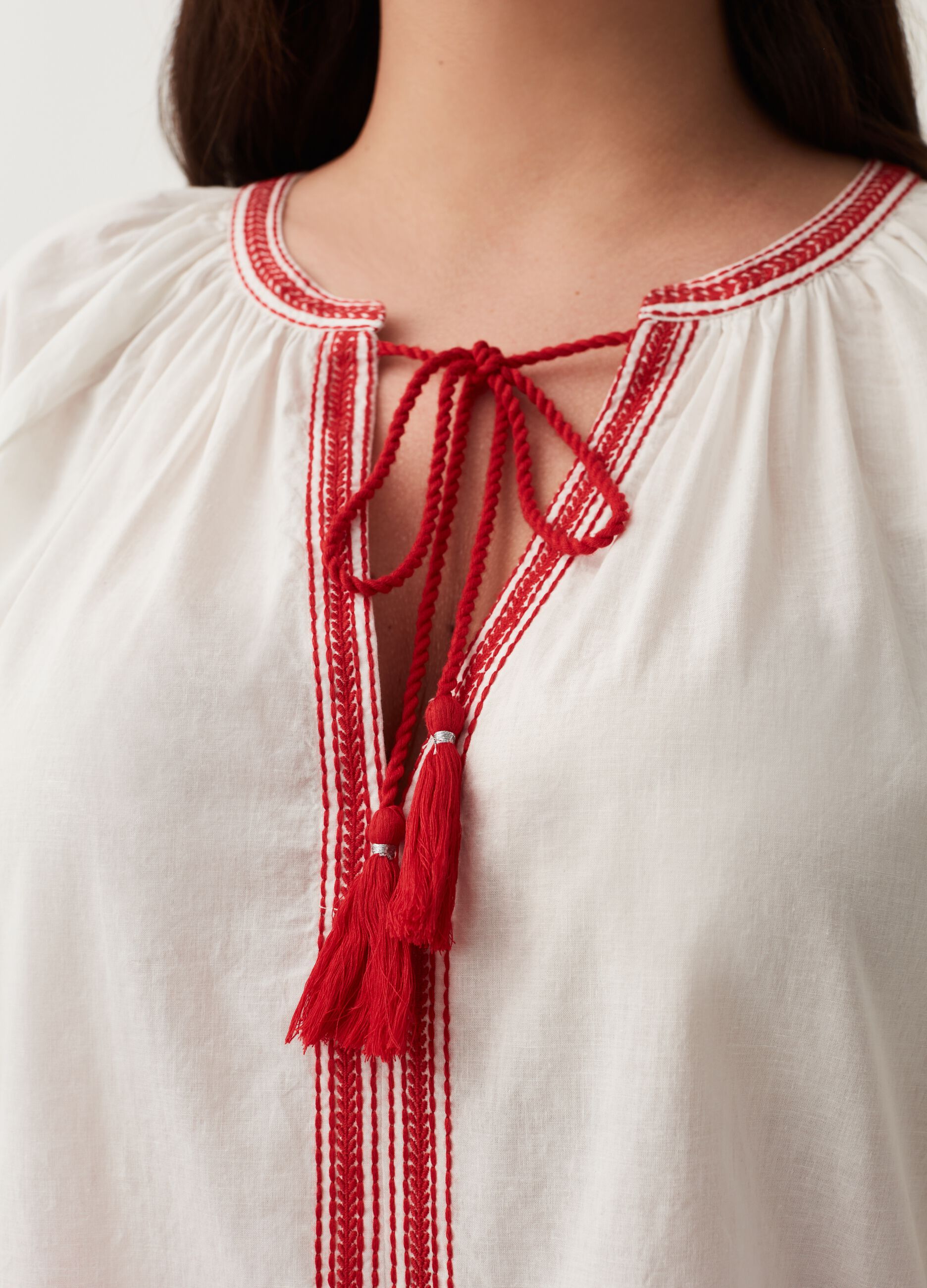 Blusa con ricami etnici Curvy MYA_3