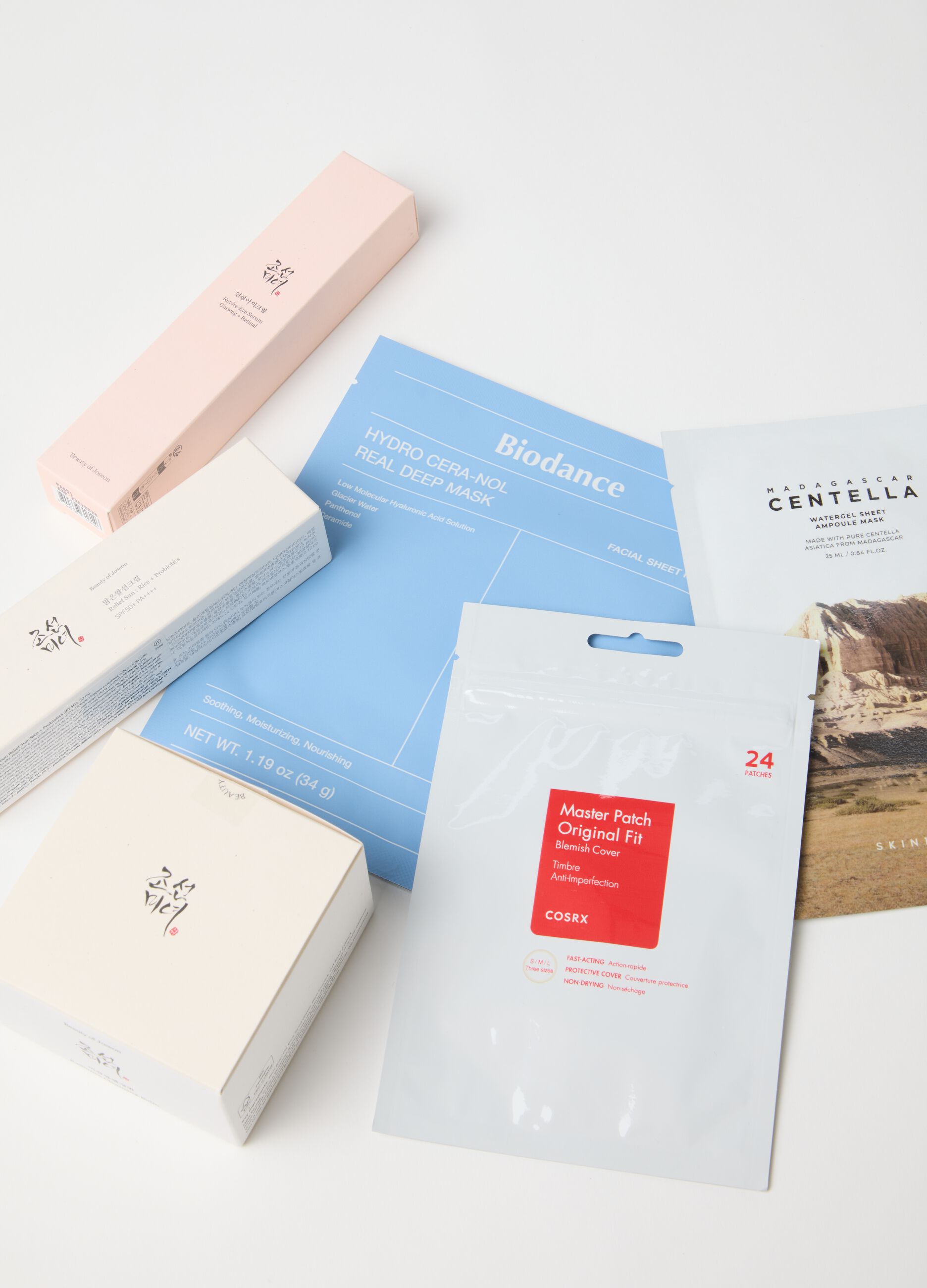 K-Beauty box Too hot to miss 10 prodotti skincare coreana - Valore reale &euro; 147