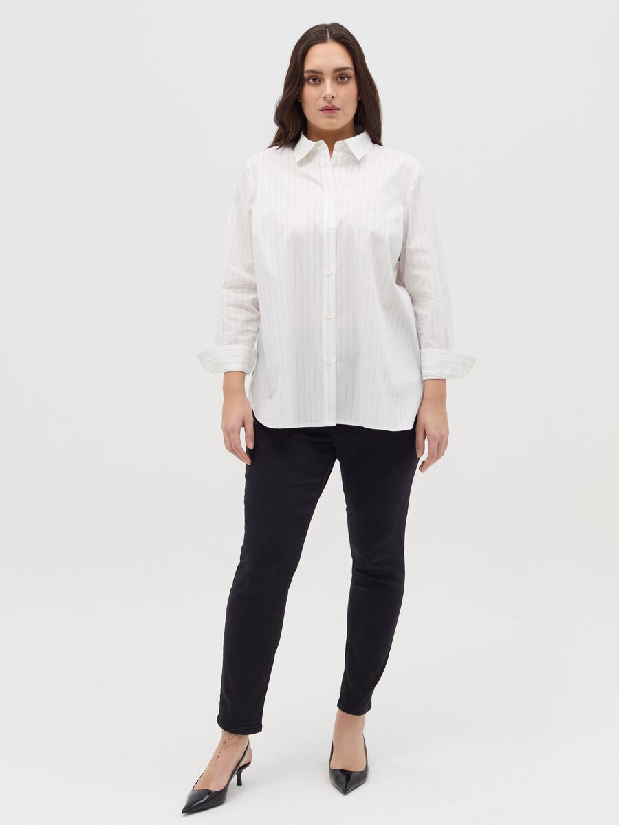 Curvy pinstripe shirt_1