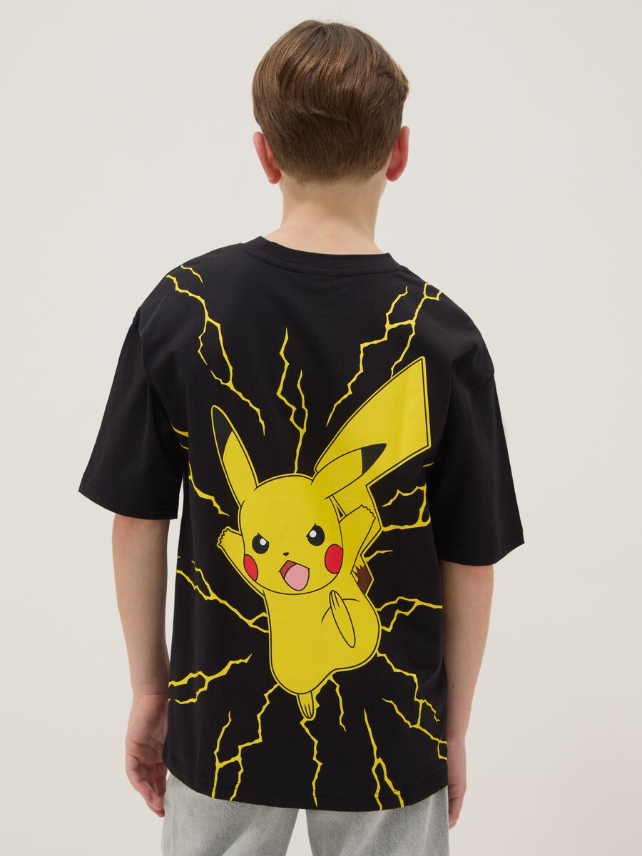 T-shirt in puro cotone nero regular fit da bambino con stampa Pikachu_1