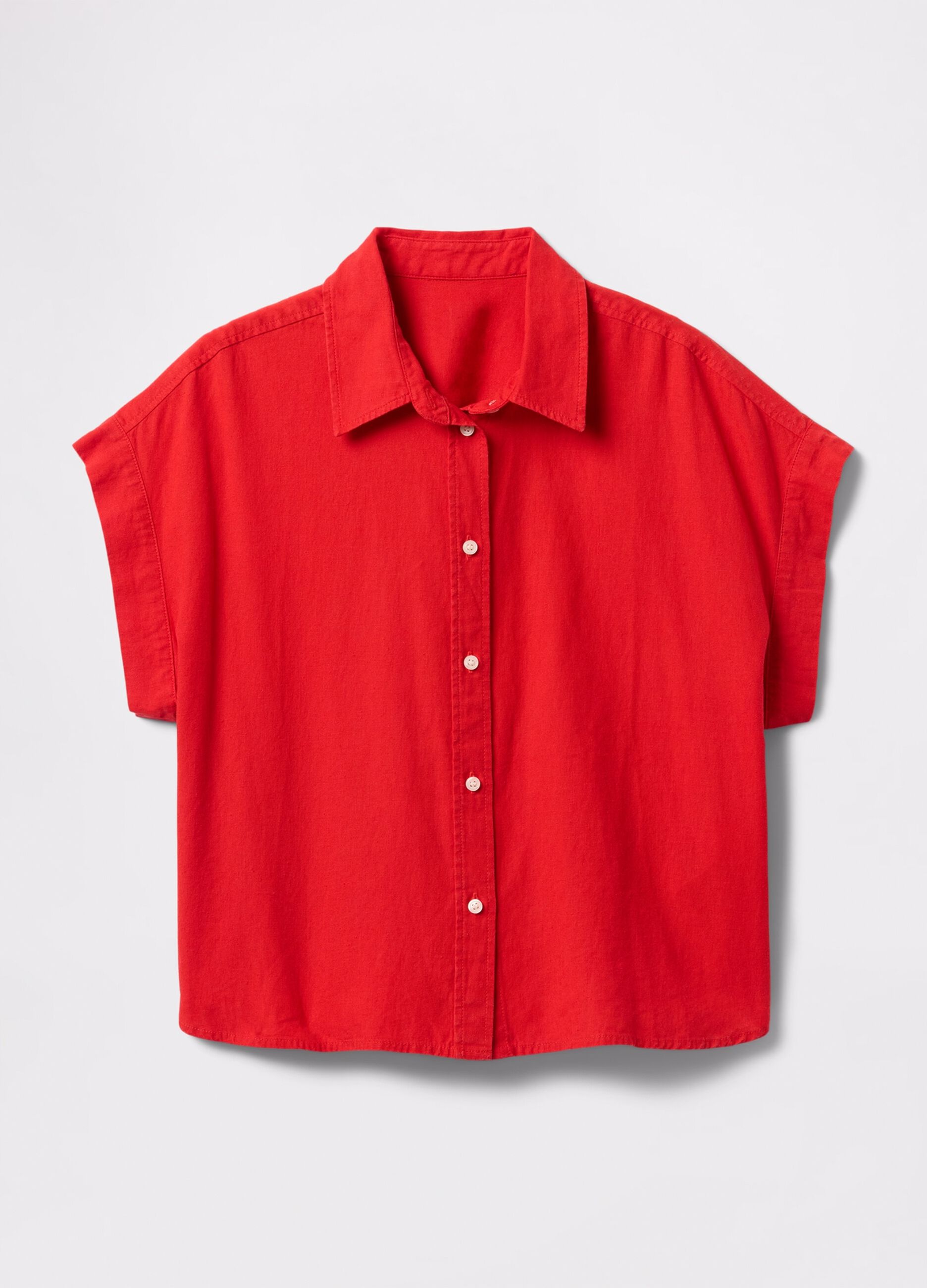 Red shirt in linen and viscose