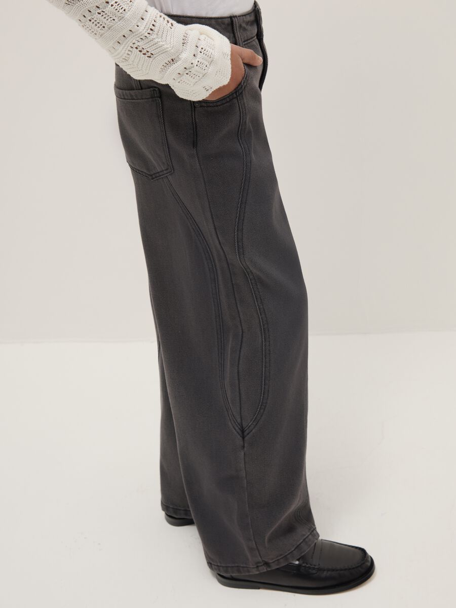 Grey cotton blend balloon jeans for girls_2