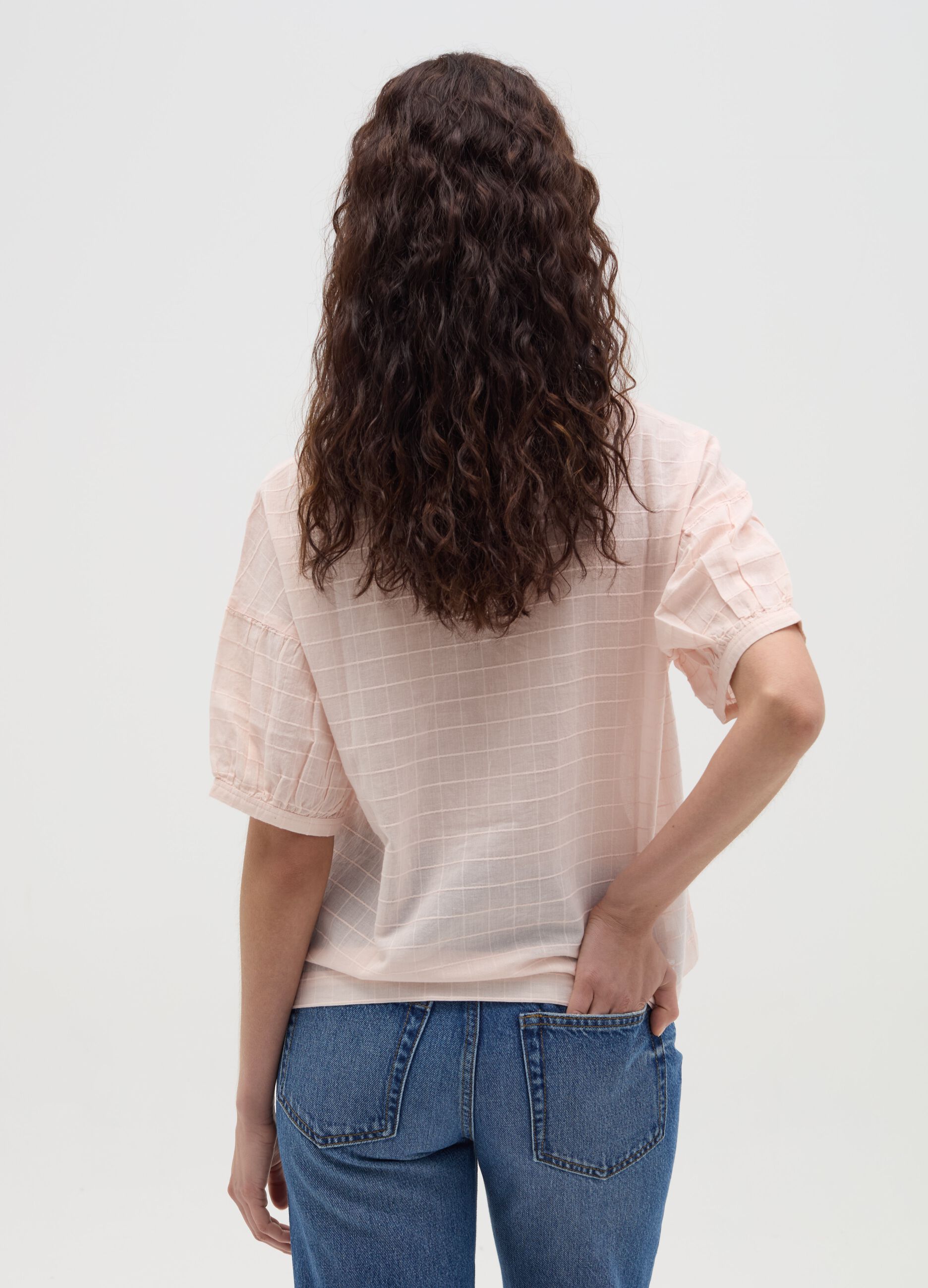 Blouse with raised stitching