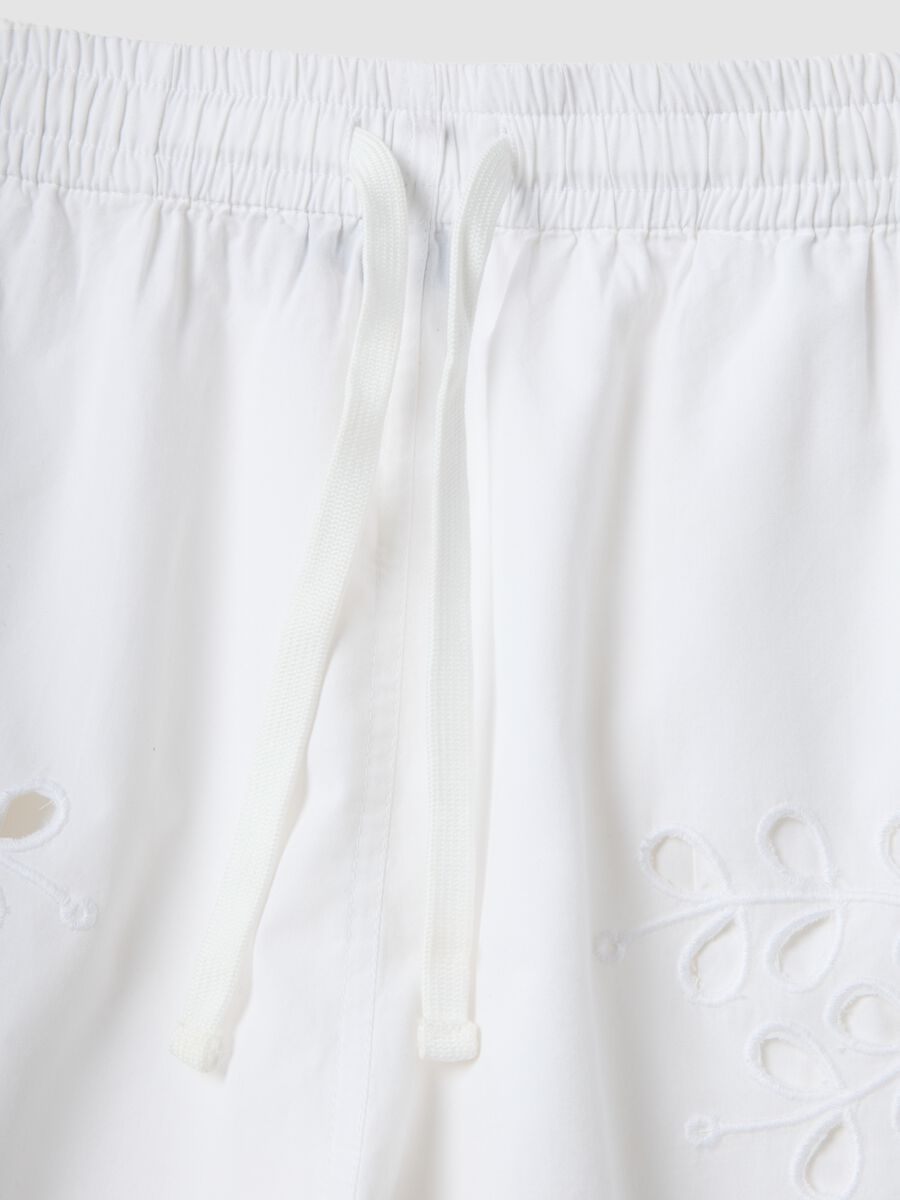 Shorts bianchi in puro cotone con vita elasticizzata_5