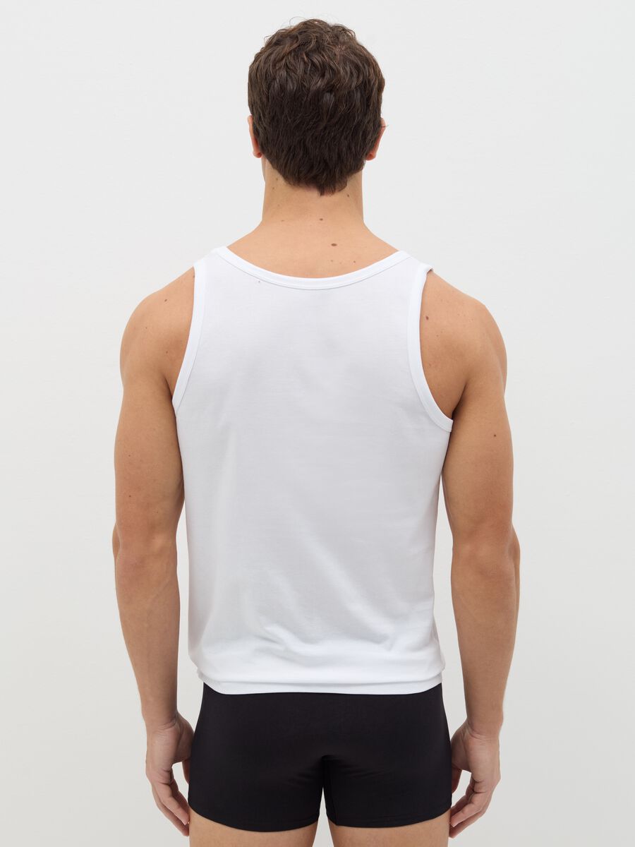 Organic cotton racerback vest with round neck_3