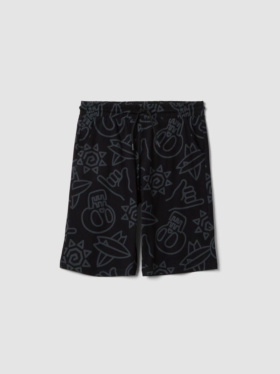 Black pure cotton all-over print shorts for boys, regular fit_0