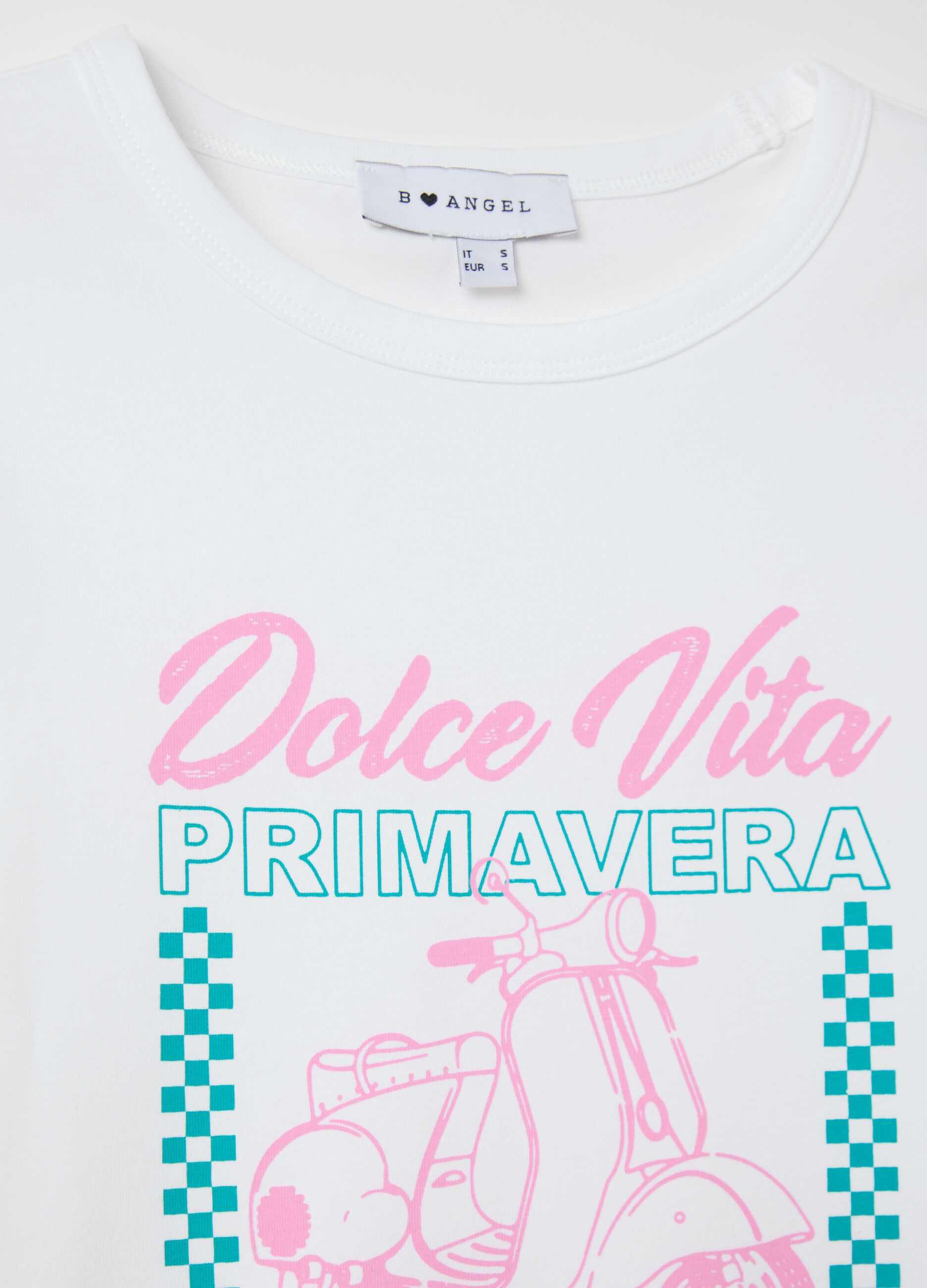Short-sleeved T-shirt with "Dolce Vita" print