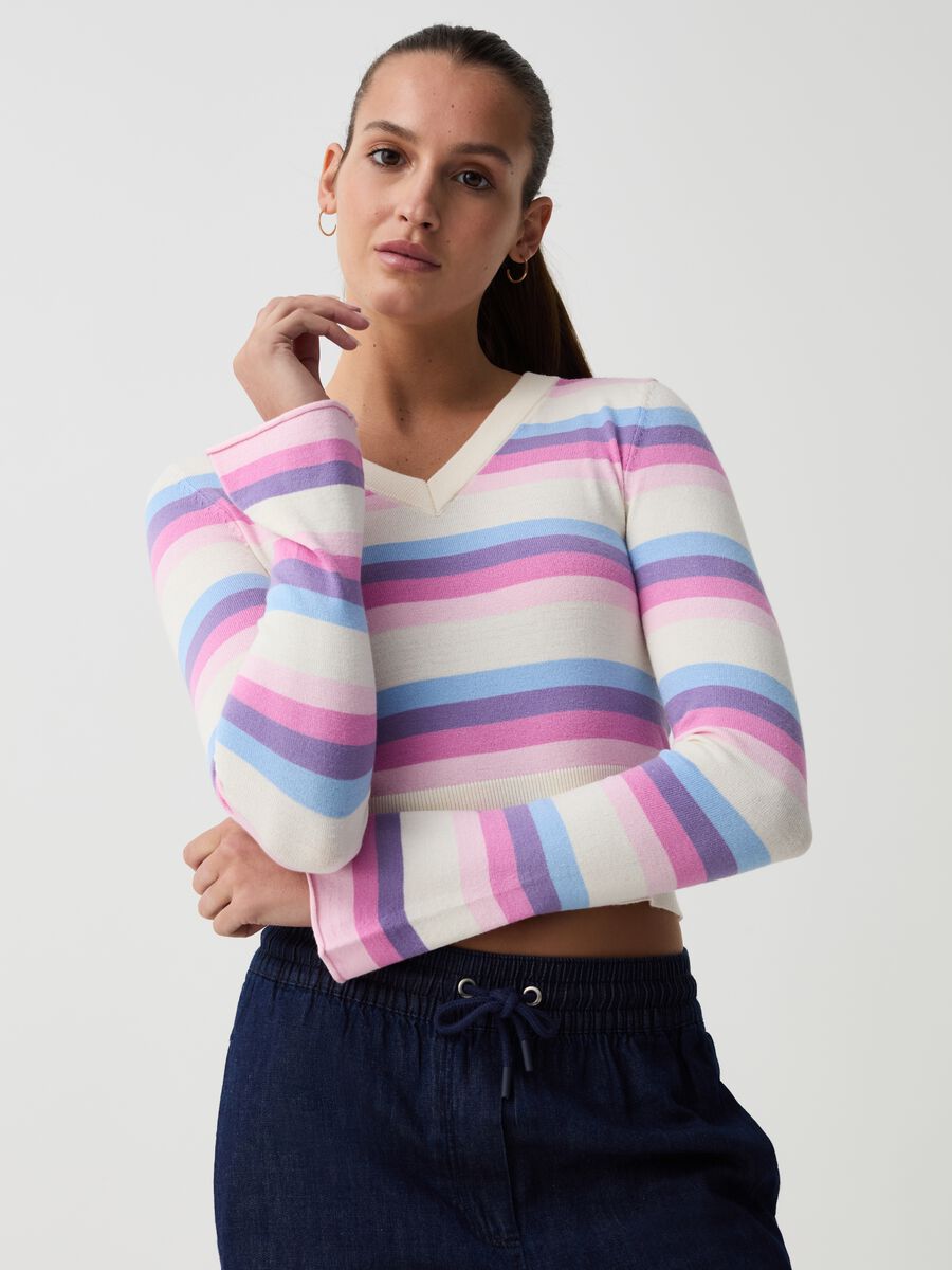 Striped pullover with V neck_0