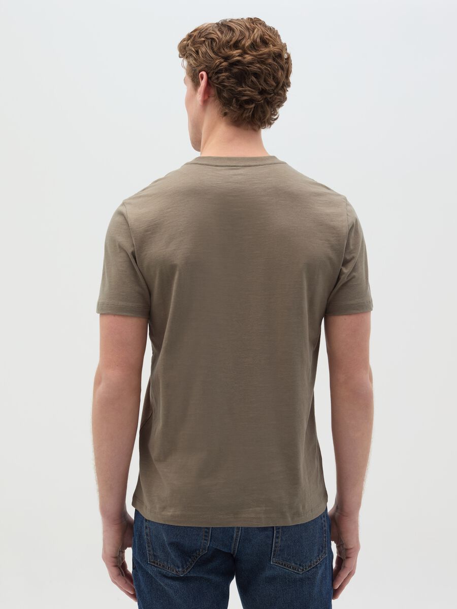 T-shirt in slub cotton with round neck_3