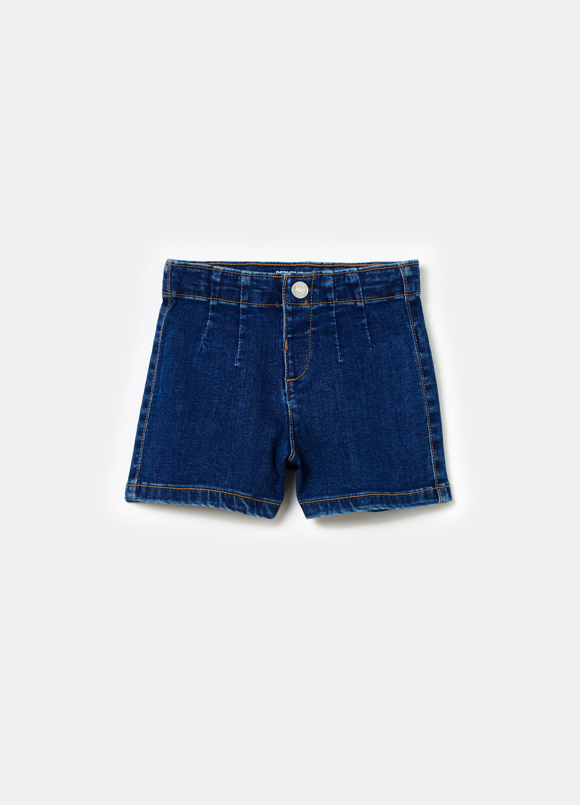 Denim shorts with darts