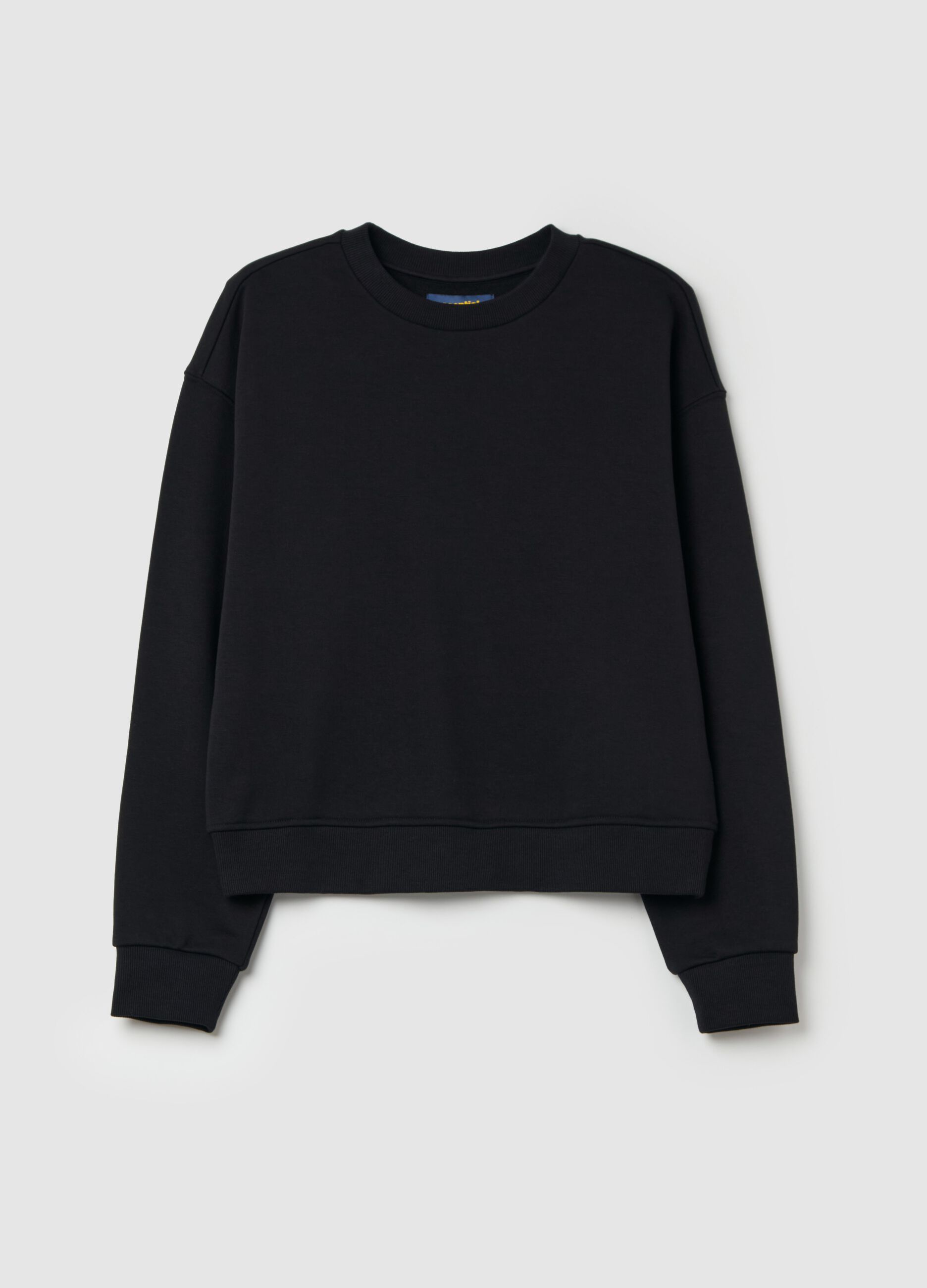 Essential sweatshirt with round neck
