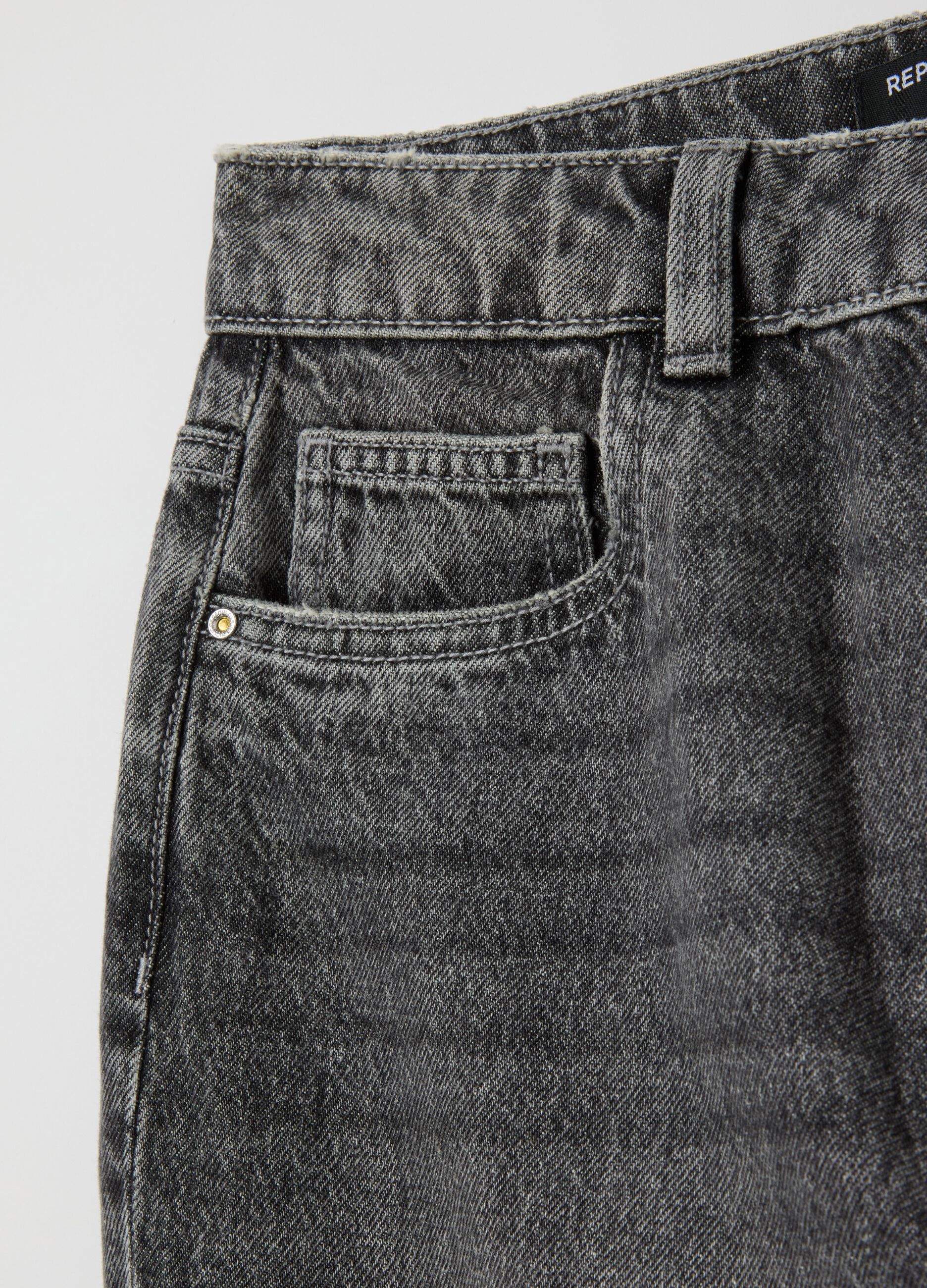 Women's grey regular-fit pure cotton jeans