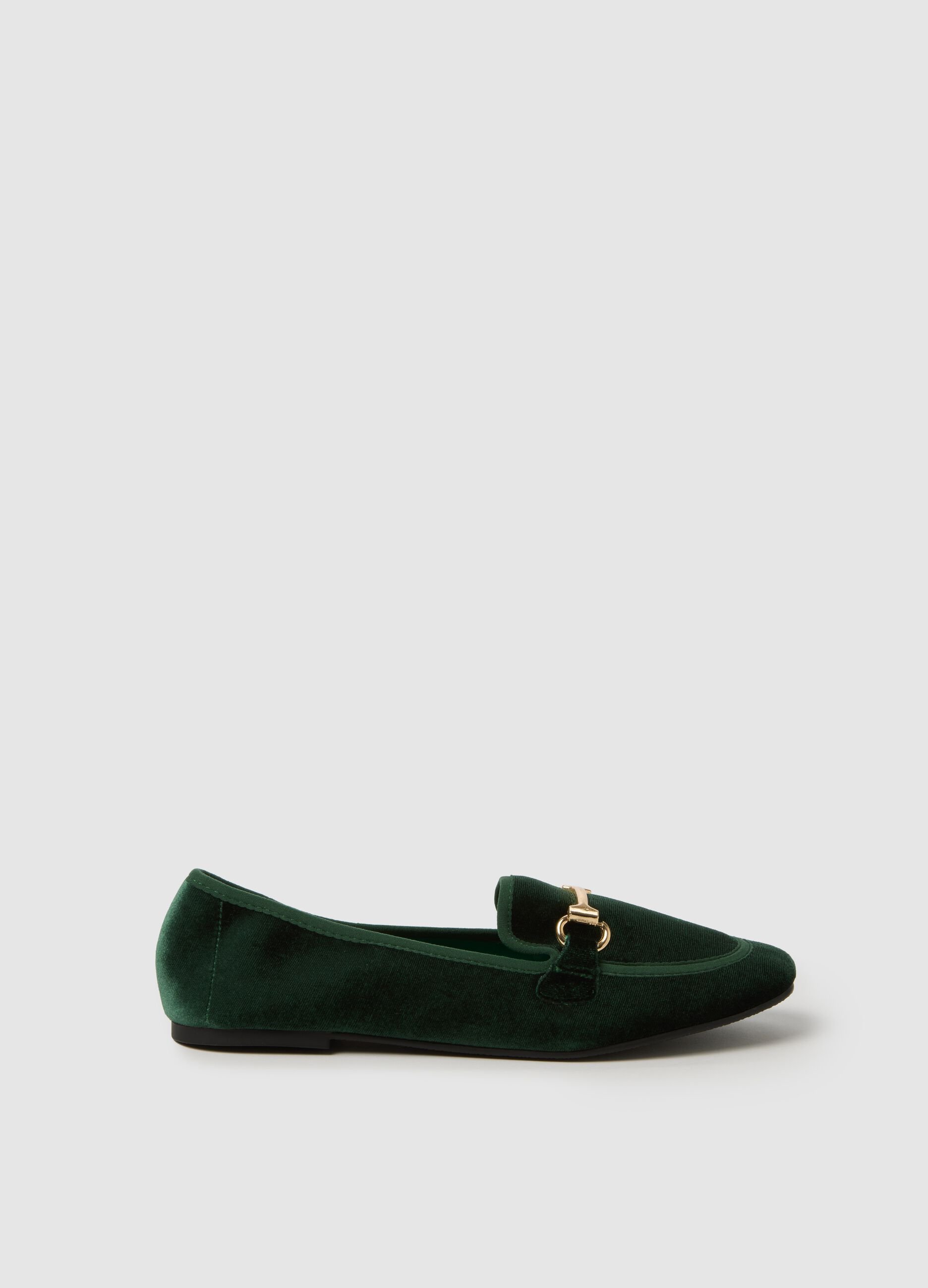 Brown shoes with gold detail