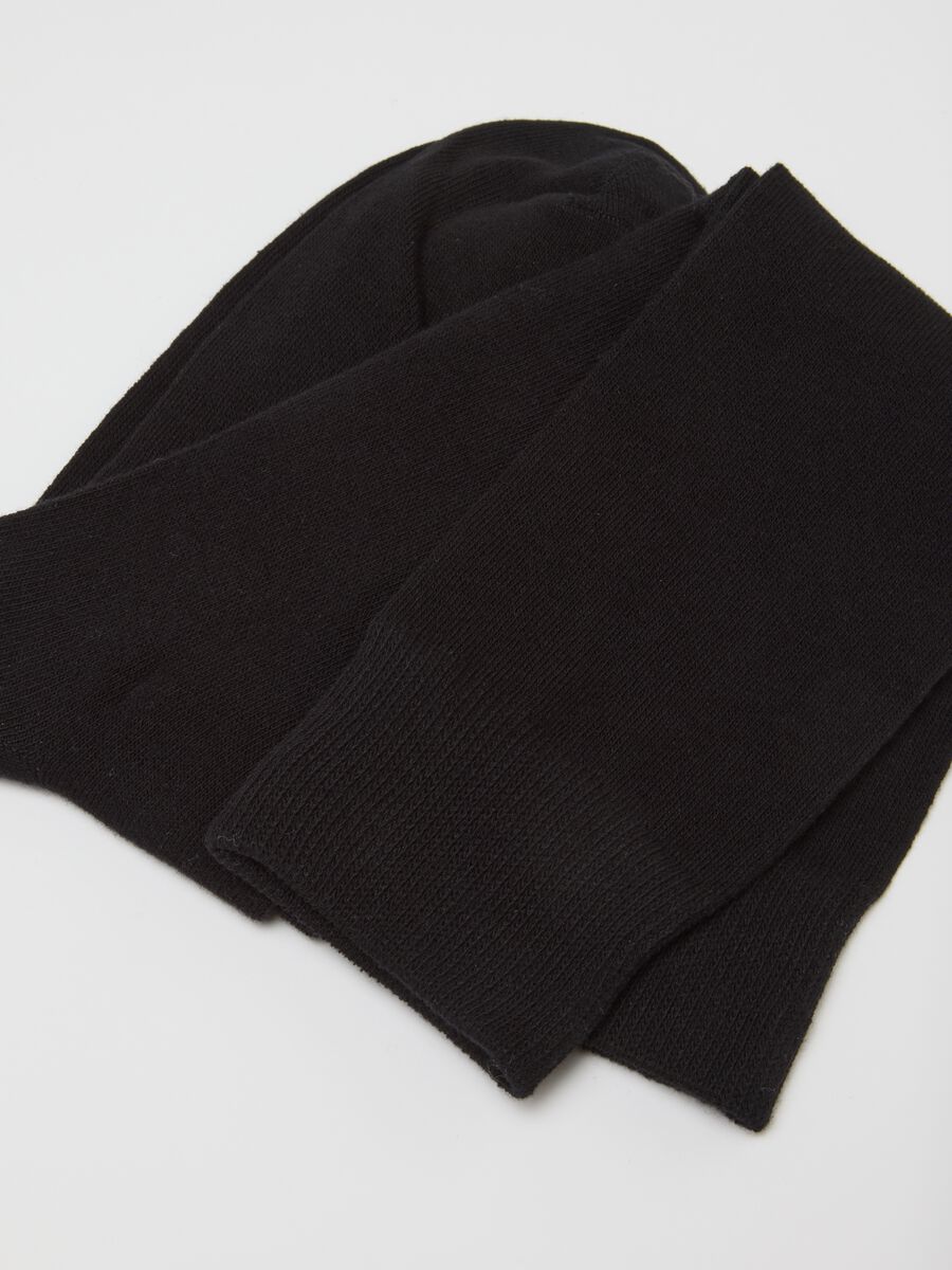 Multipack of long black socks in elasticated cotton blend_2