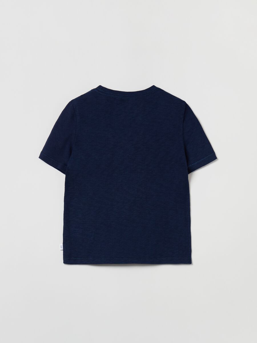 T-shirt with round neck and pocket_1