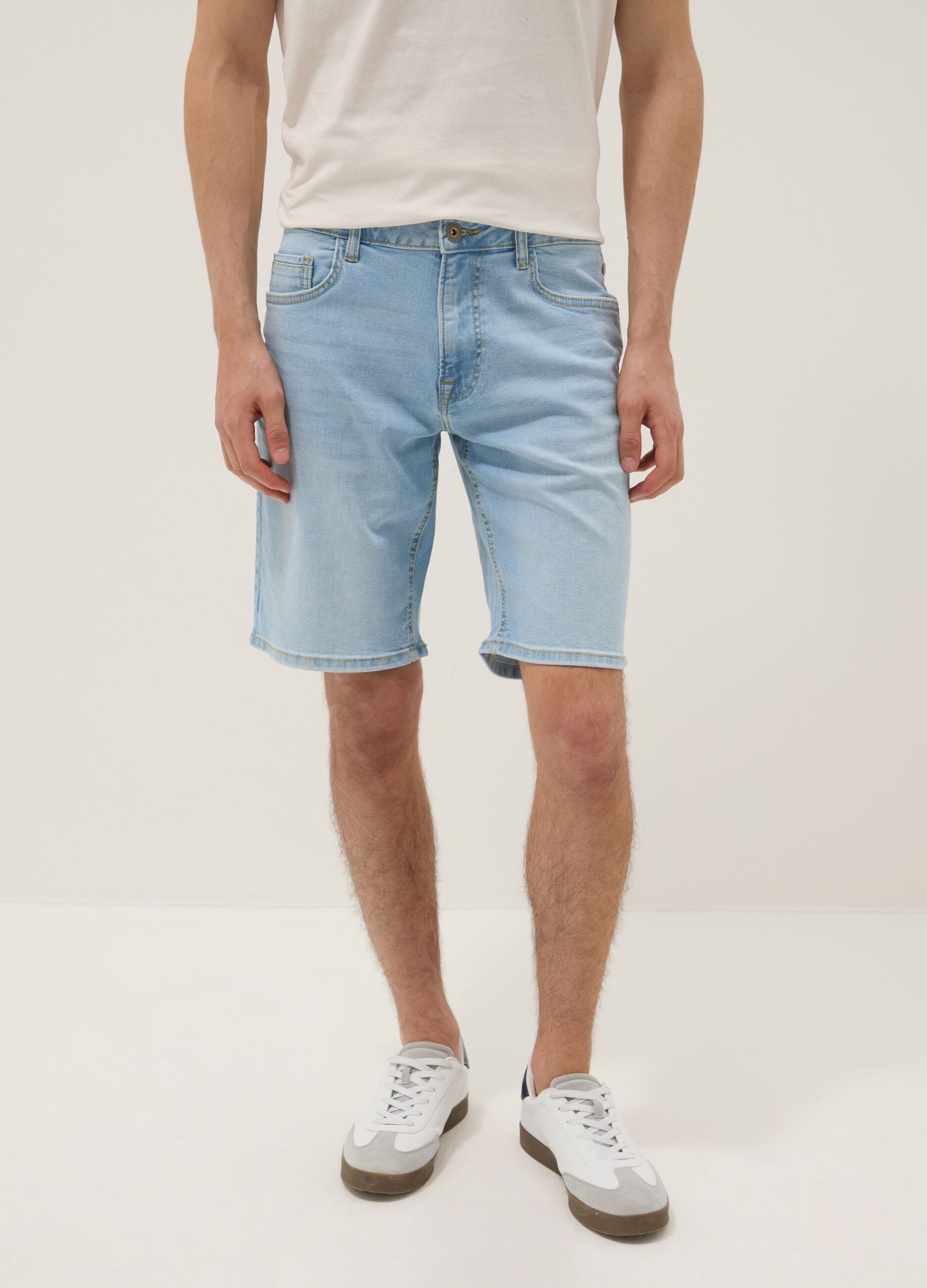 Light blue stretch cotton bermuda shorts