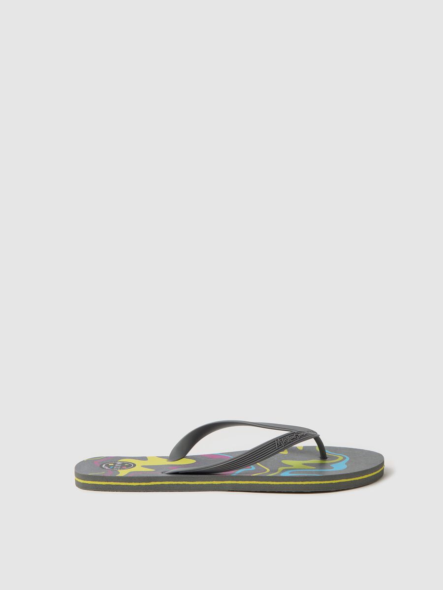 Maui and Sons grey flip flops with multicoloured print_0