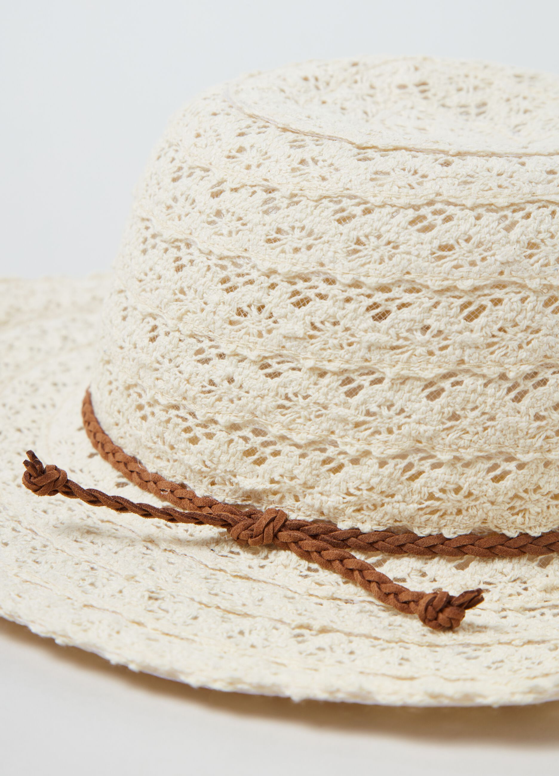 Cappello a cloche in sangallo_1