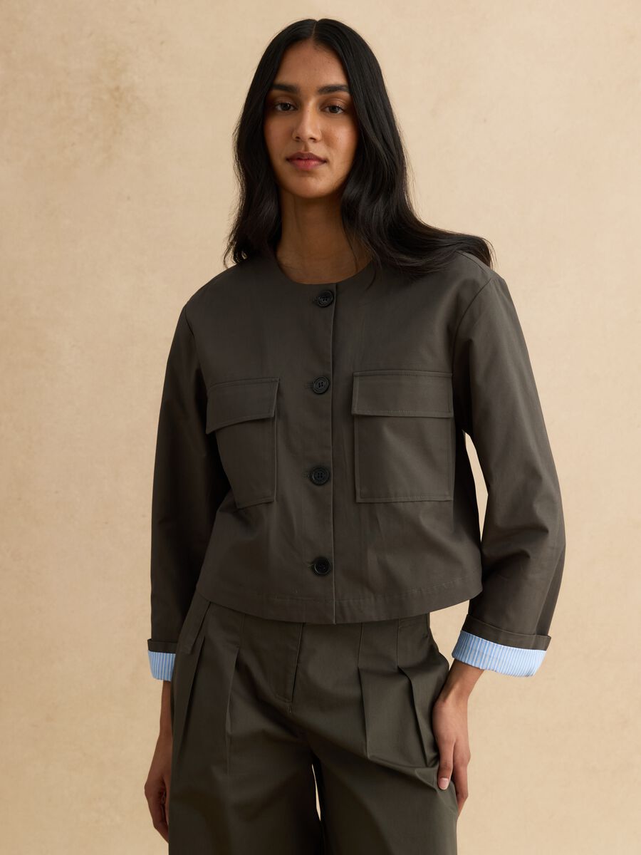 Regular fit green pure cotton jacket with buttons and front pockets_1