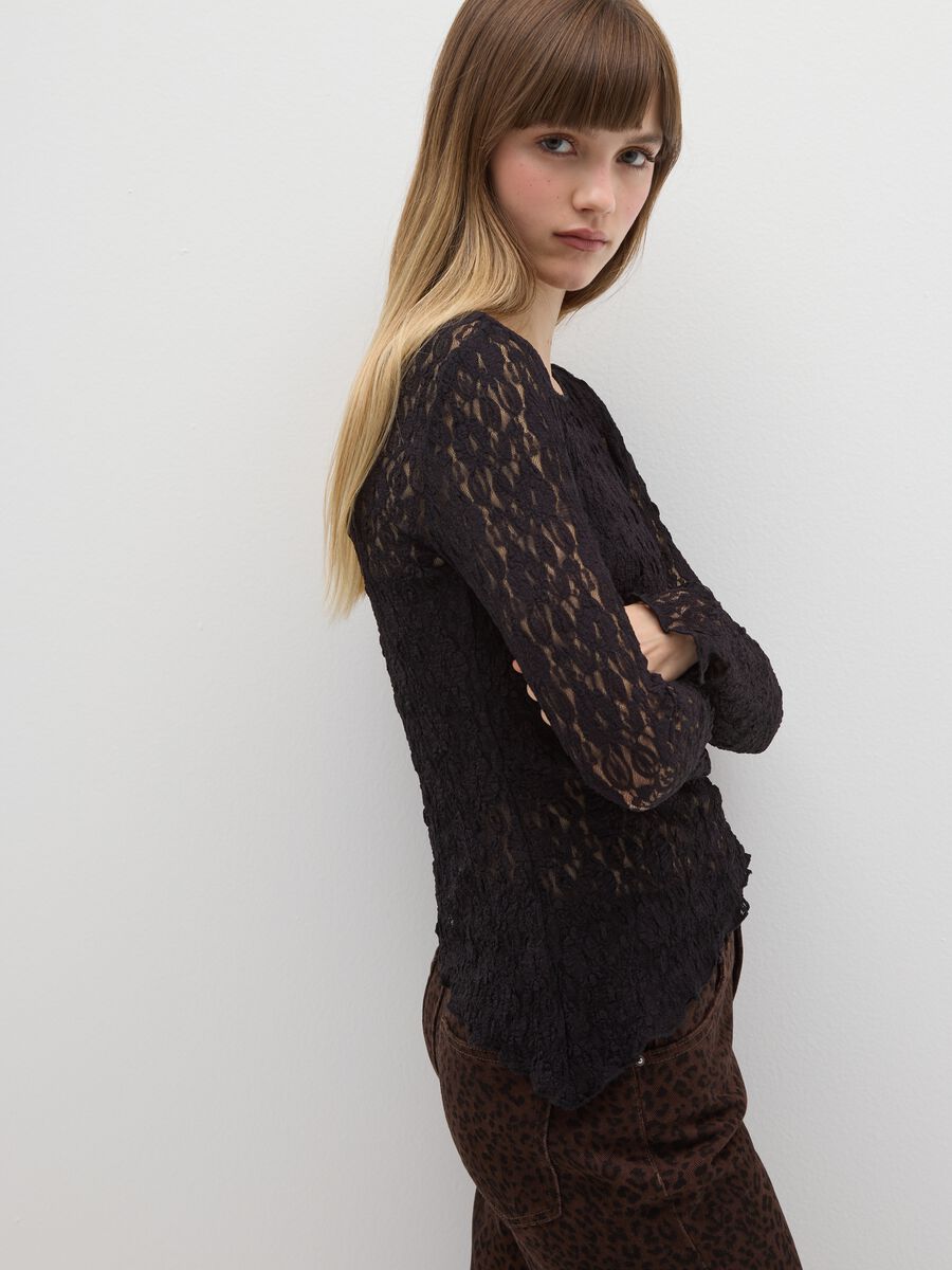 Maglia a maniche lunghe in pizzo nera regular fit con scollo a barca_3