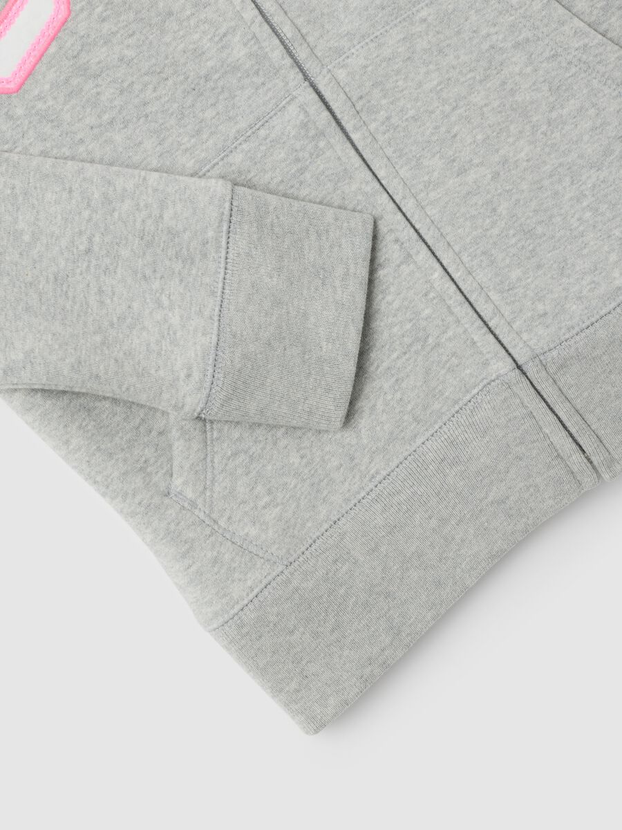 Full-zip plush hoodie with logo patch_3