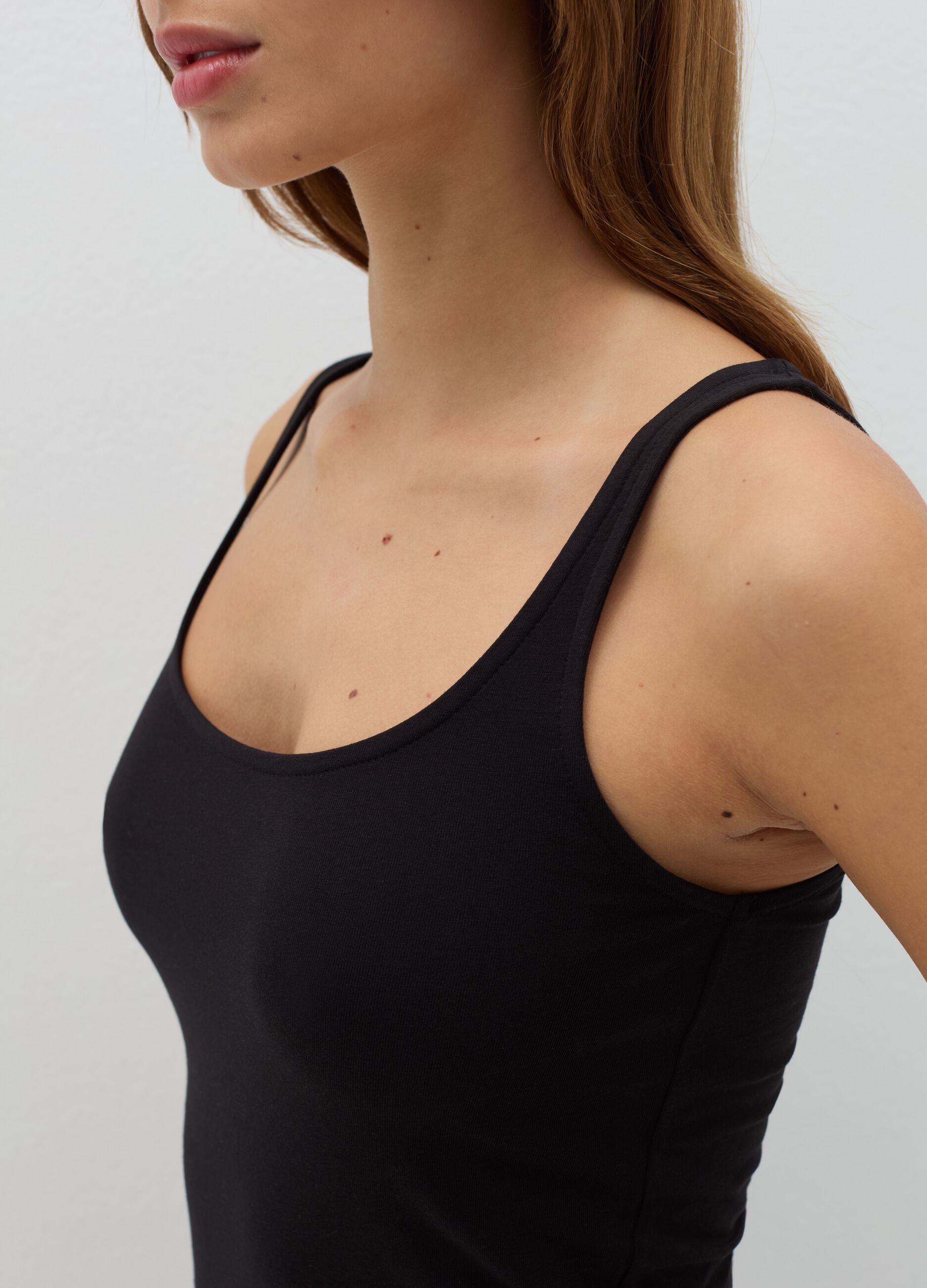 Stretch cotton vest with wide shoulder straps