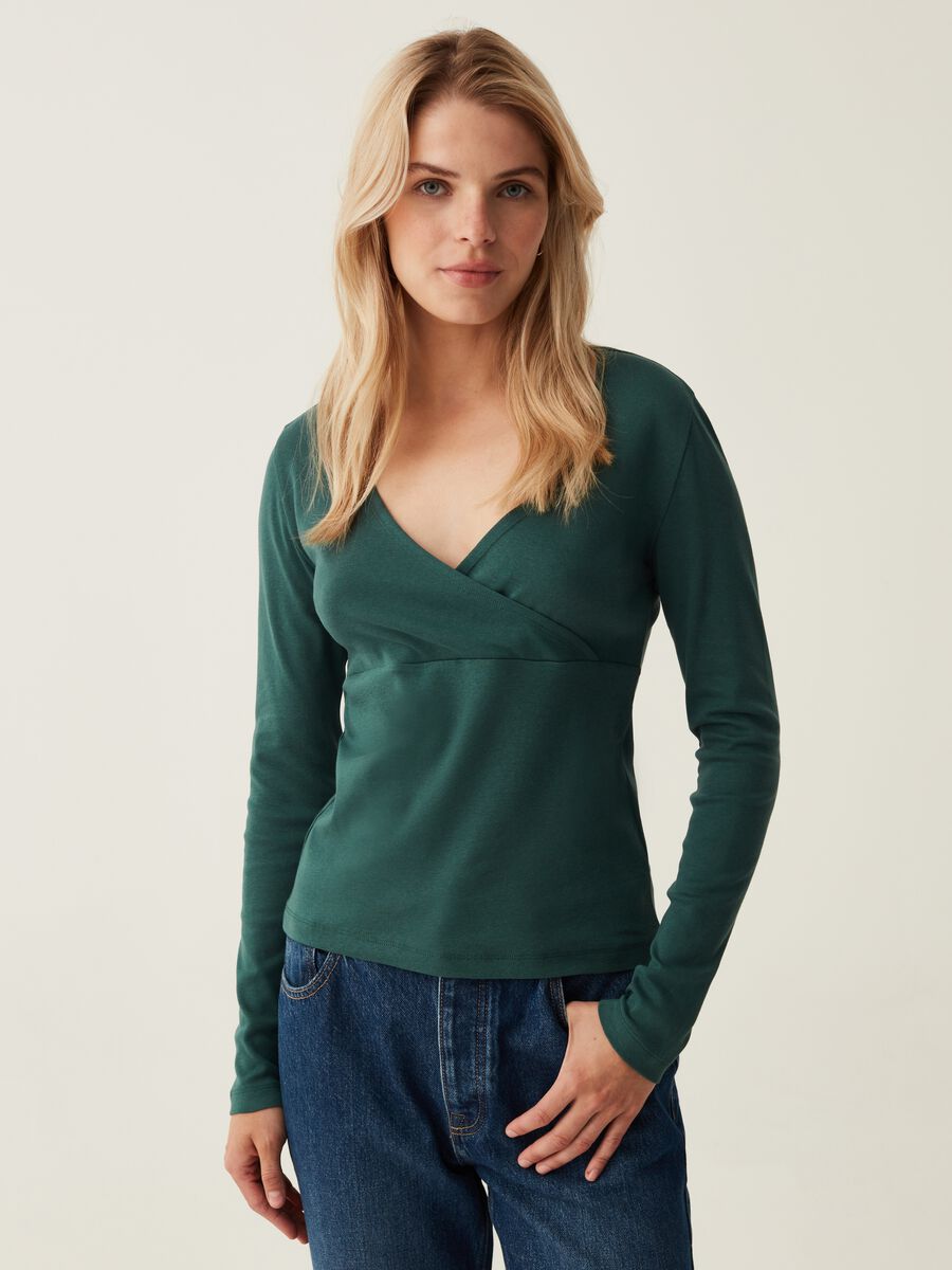 T-shirt with V-neck with crossover side_0