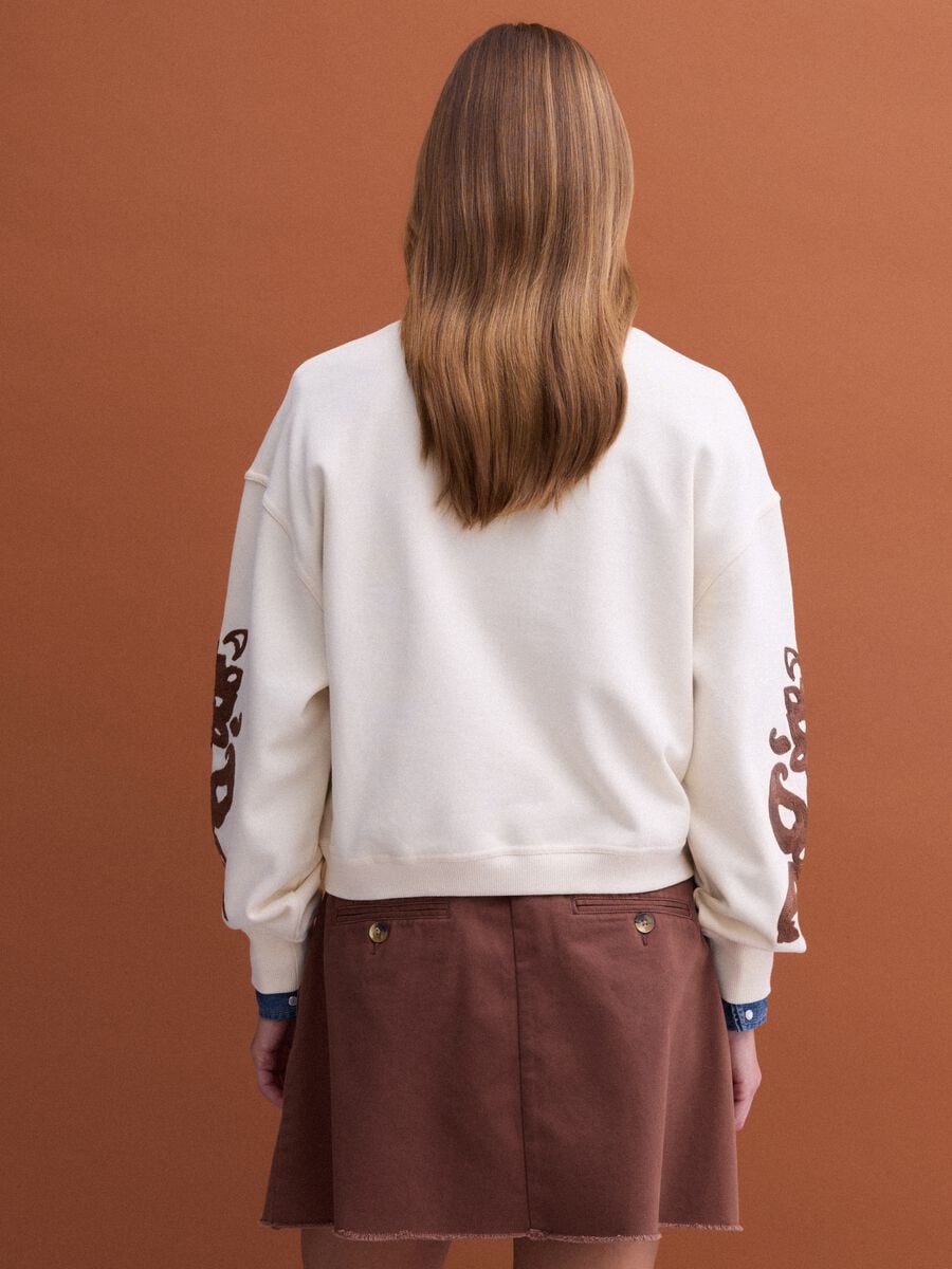 White cotton-blend sweatshirt with embroidery, regular fit_3